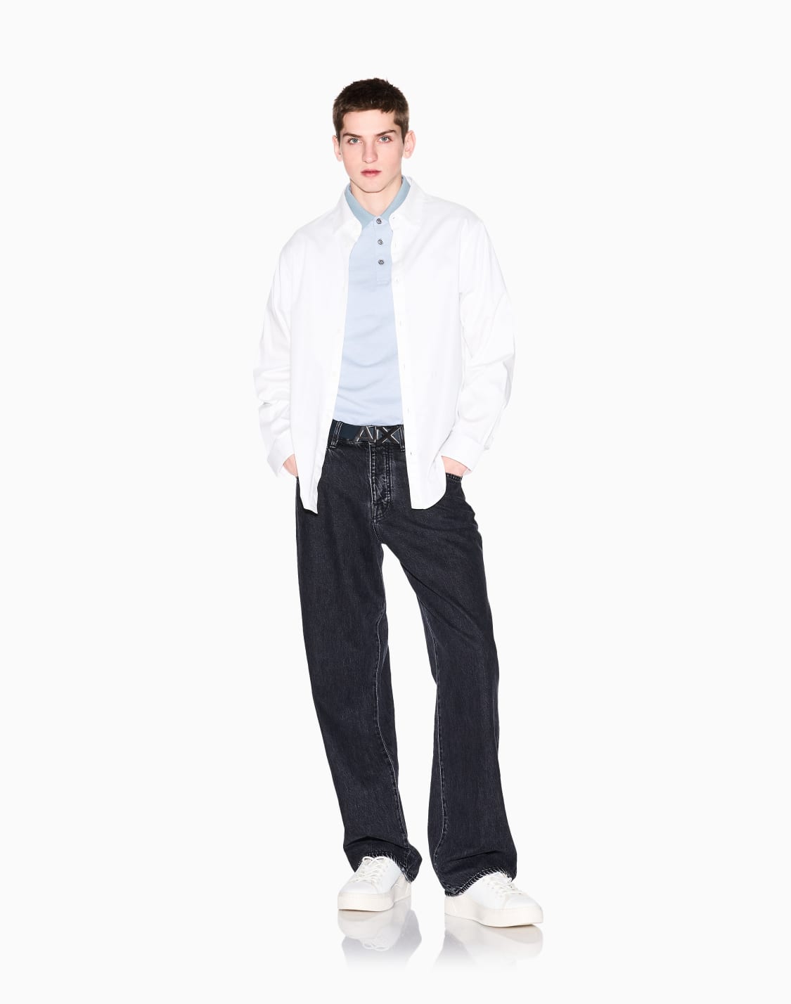 polo-de-algodn-con-detalles-en-contraste-celeste--armani-exchange