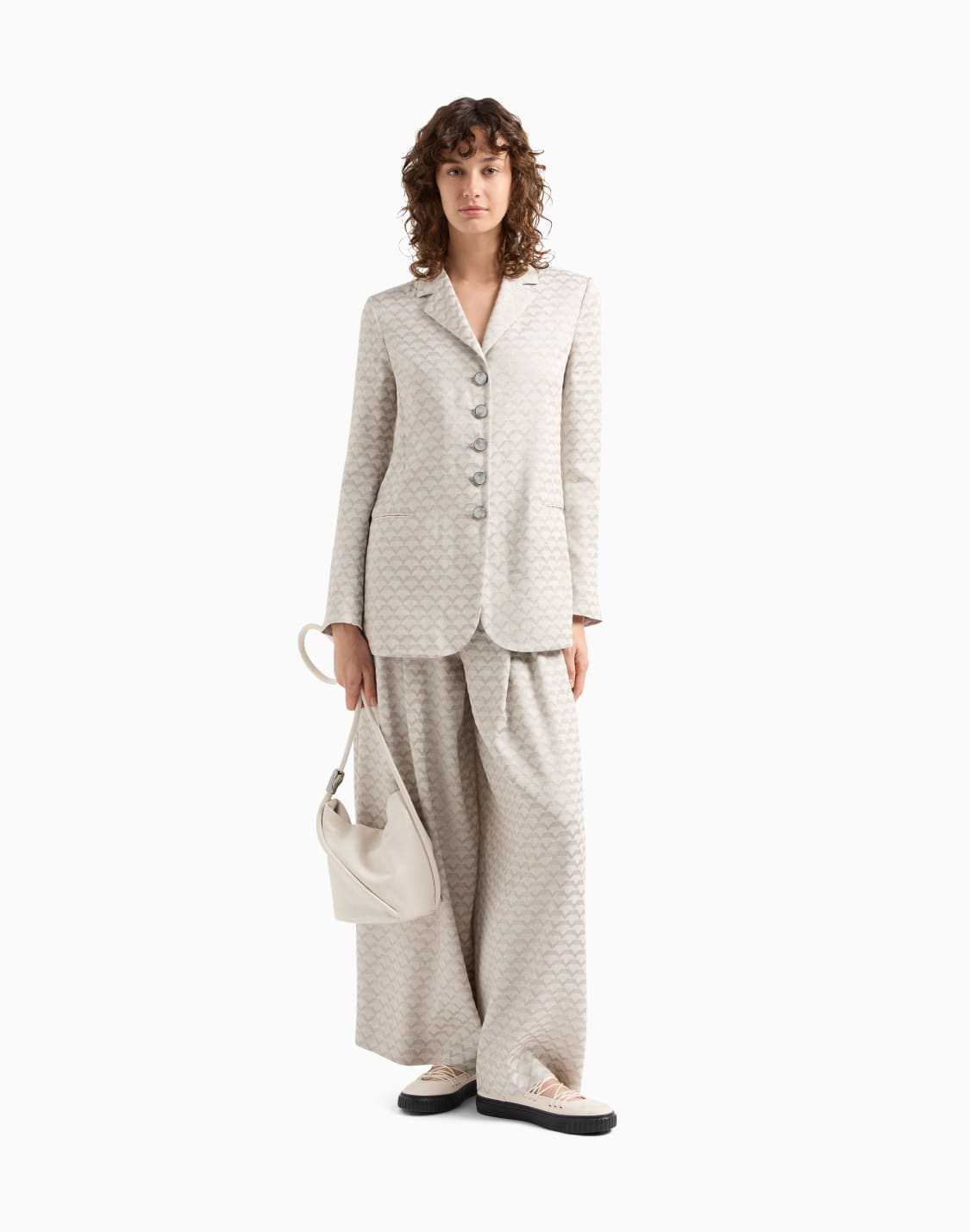 pantaloni-con-pighe-motivo-chevron-beige--emporio-armani