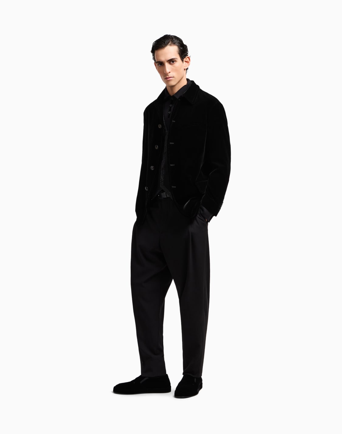 giorgios-gilet-monopetto-in-crepe-di-lana-con-strass-nero--giorgio-armani