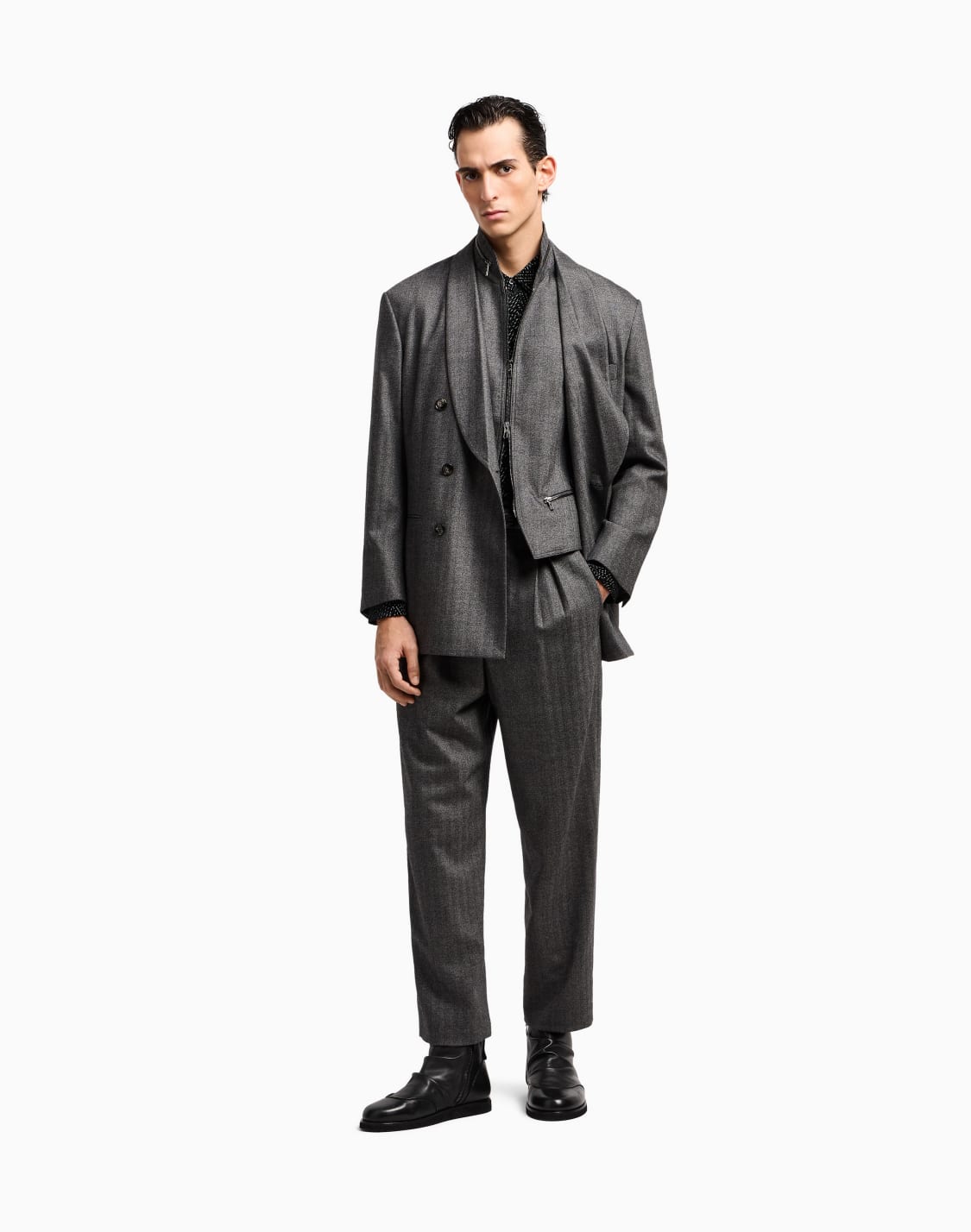 heritage-line-double-breasted-suit-in-chevron-virgin-wool-and-cashmere-grey--giorgio-armani