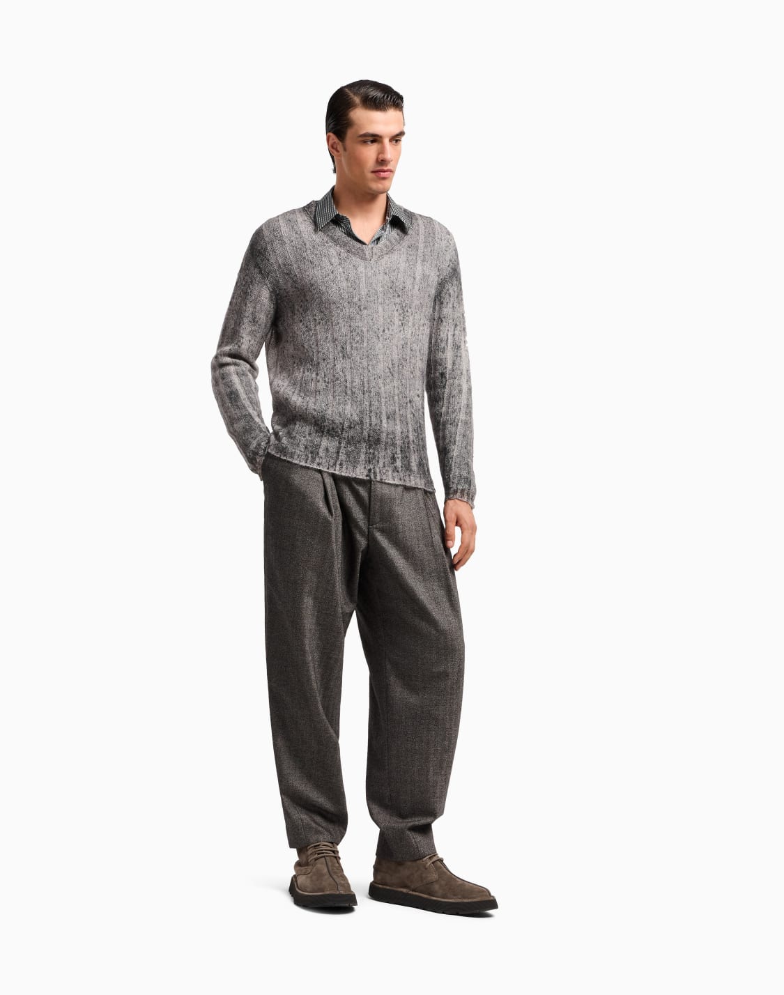 chevron-virgin-wool-and-cashmere-single-pleat-trousers---giorgio-armani