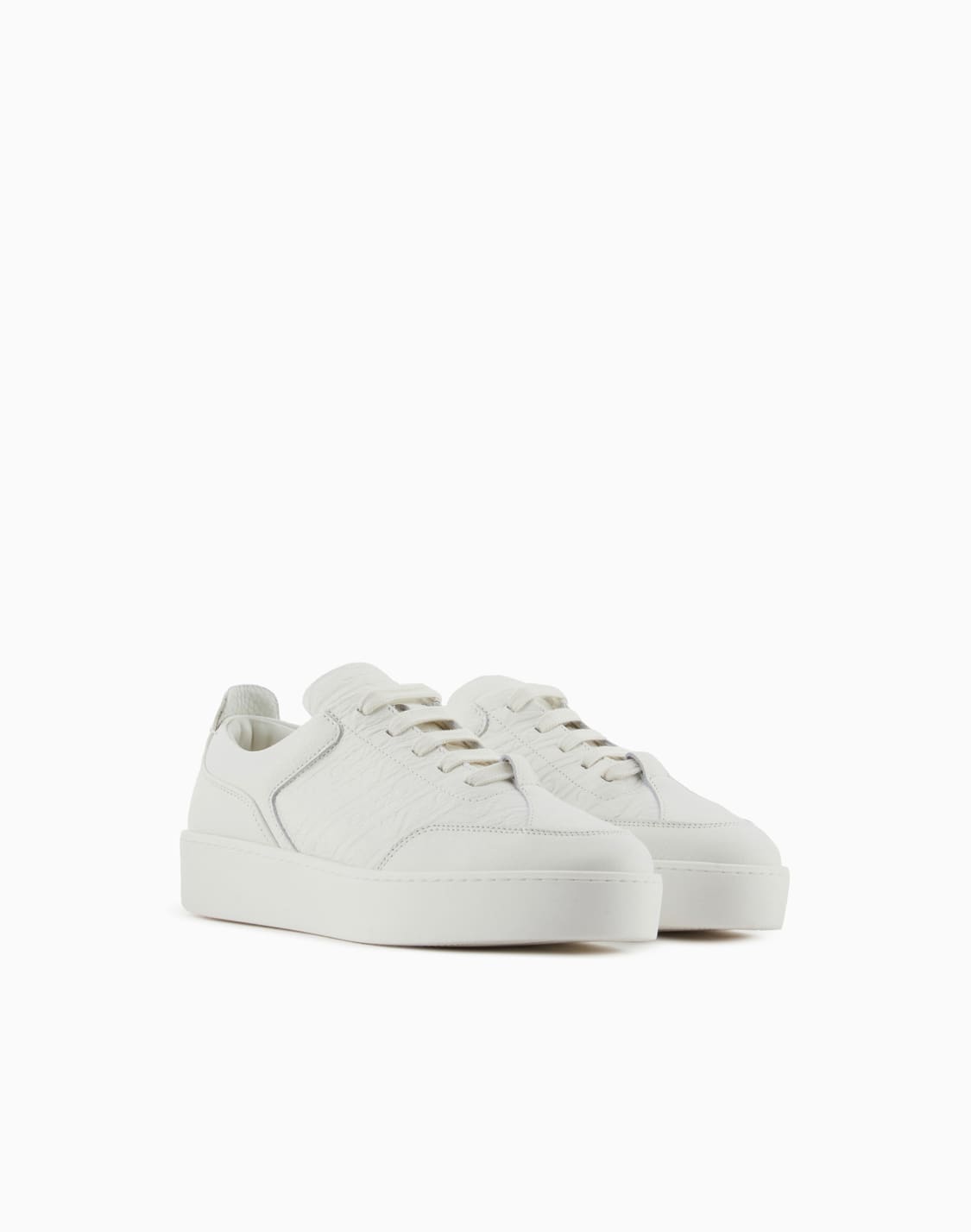 deportivas-de-piel-con-estampado-de-ciervo-y-detalle-de-monograma-blanco--emporio-armani