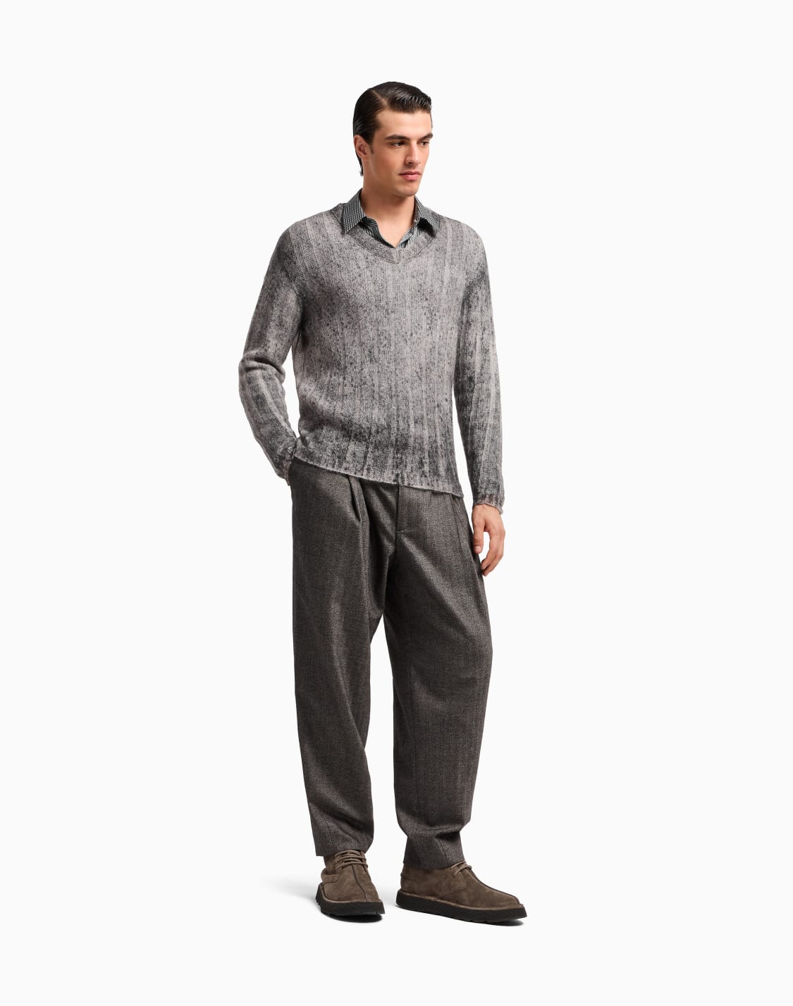 v-neck-jumper-in-virgin-wool-grey--giorgio-armani