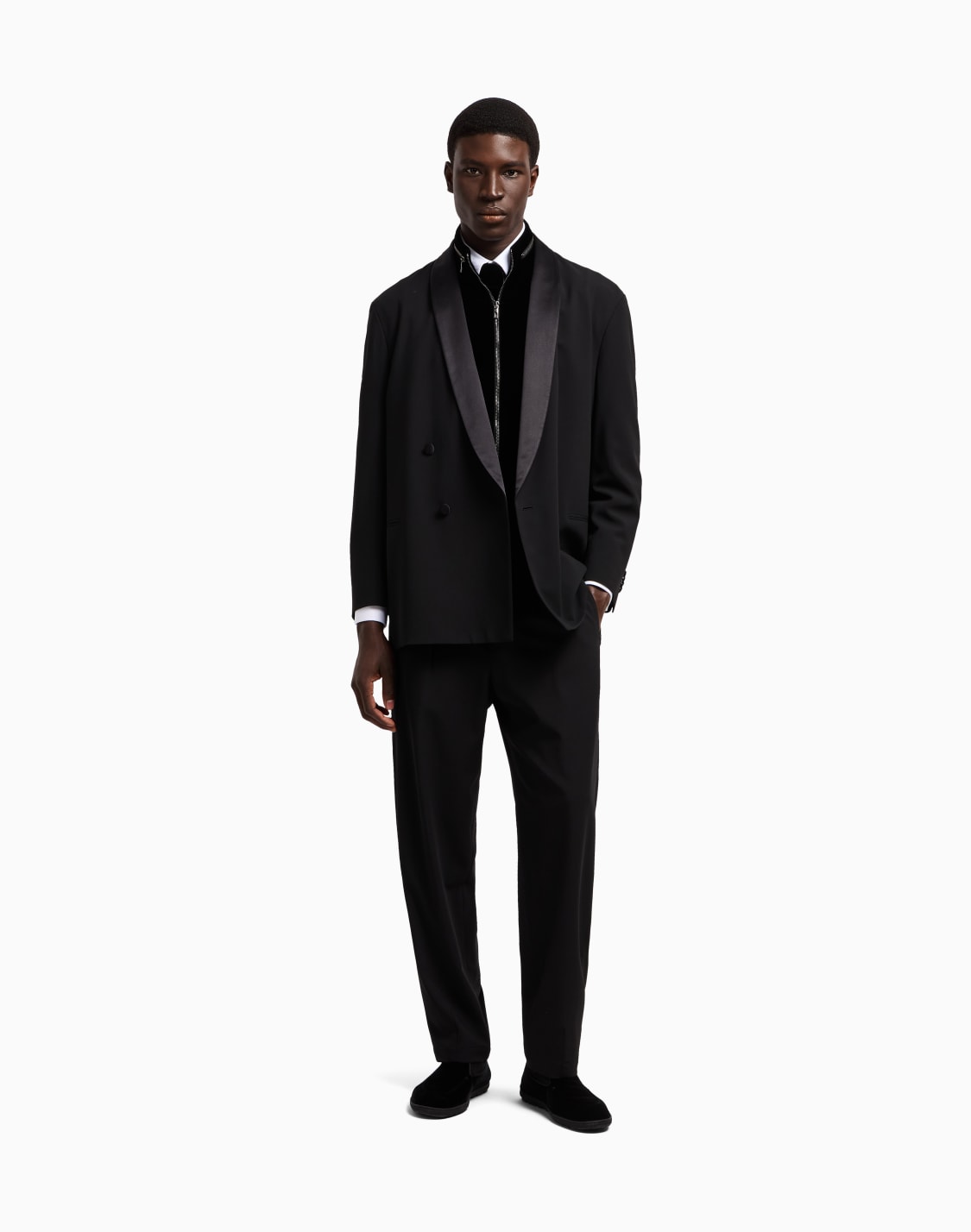 double-breasted-tuxedo-in-pure-virgin-wool-crpe-black--giorgio-armani