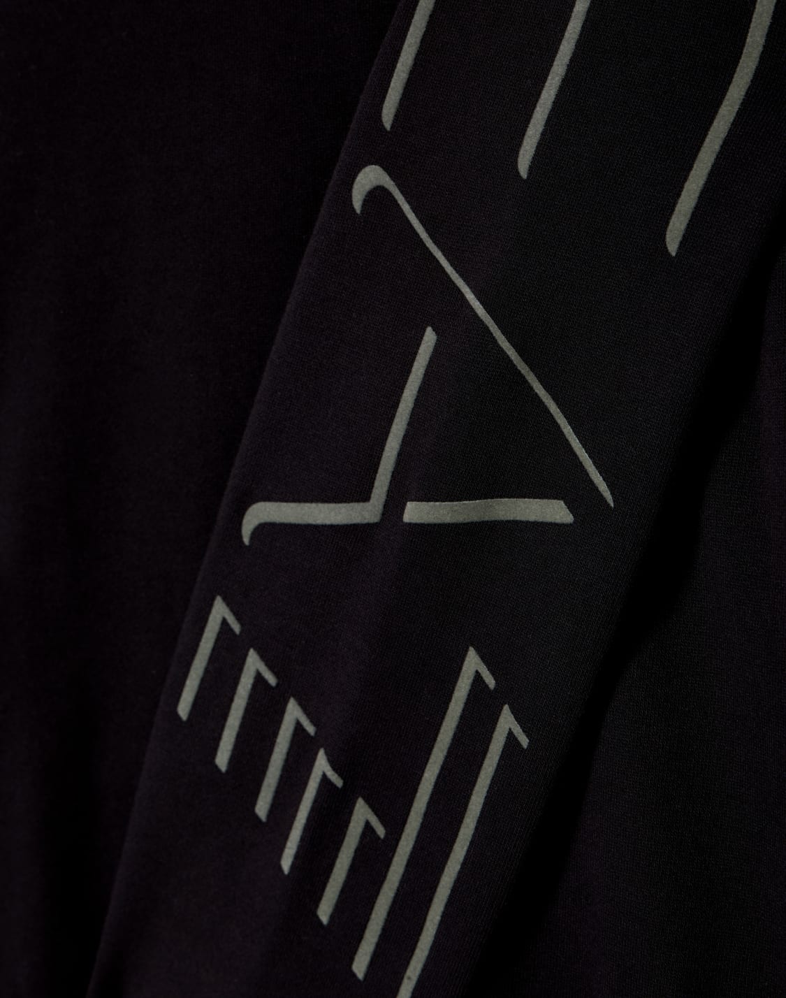 sweat-shirts-sans-capuche-noir--ea7