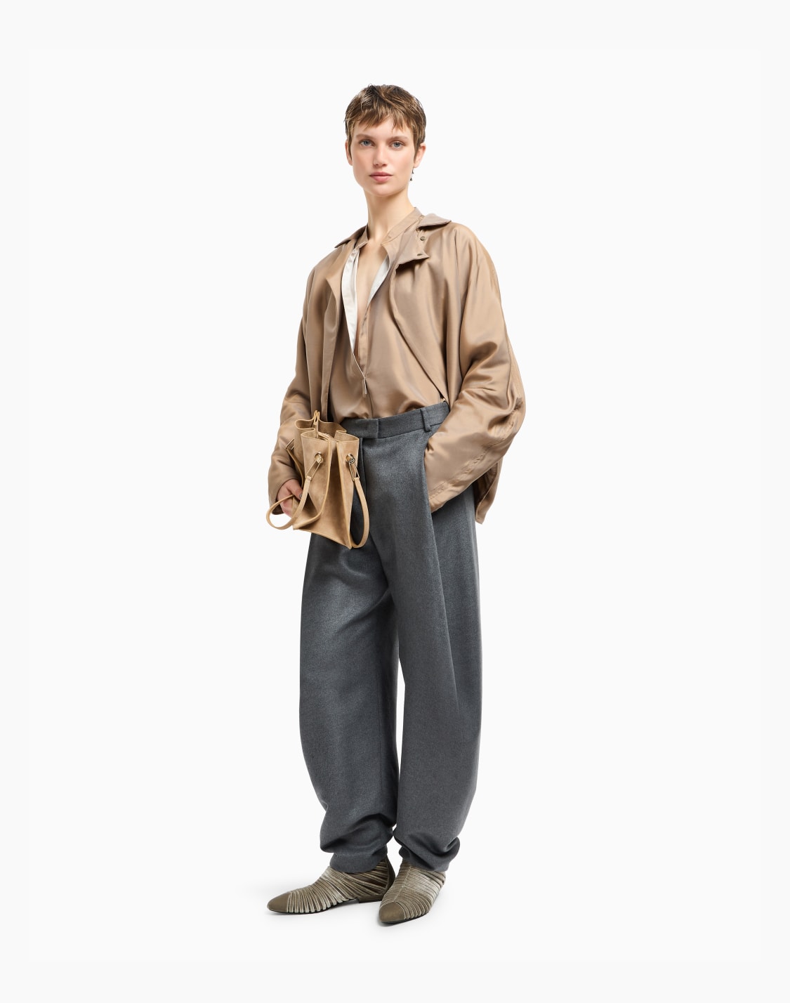 chemise-en-satin-beige--giorgio-armani