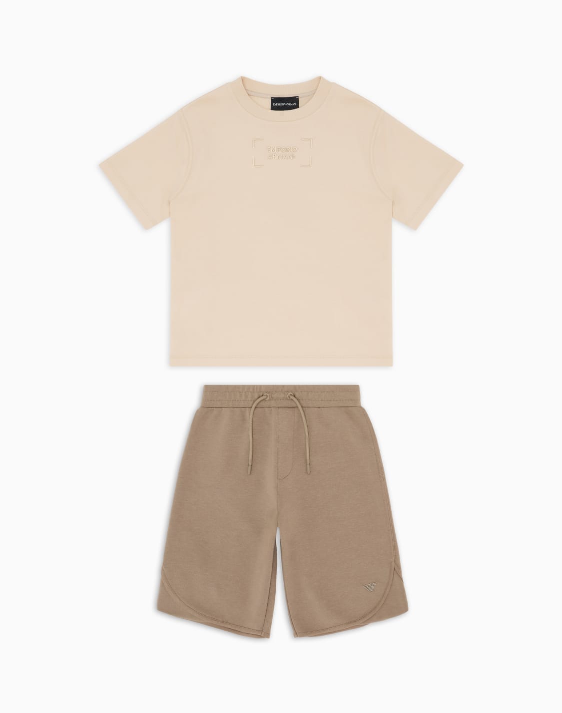 conjunto-de-camiseta-y-bermudas-con-logotipo-bordado---emporio-armani