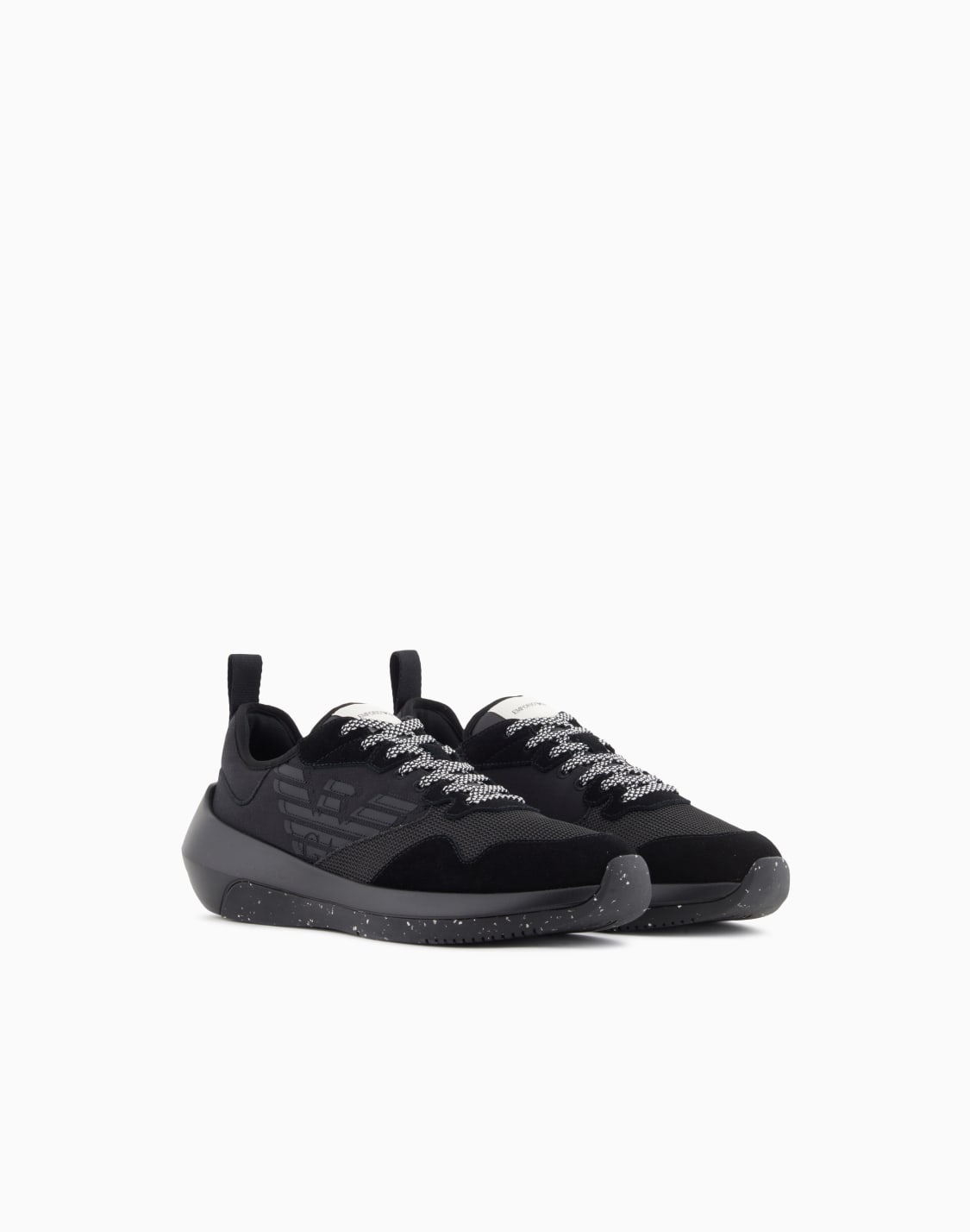 deportivas-de-nailon-con-detalles-de-piel-y-malla-negro--emporio-armani