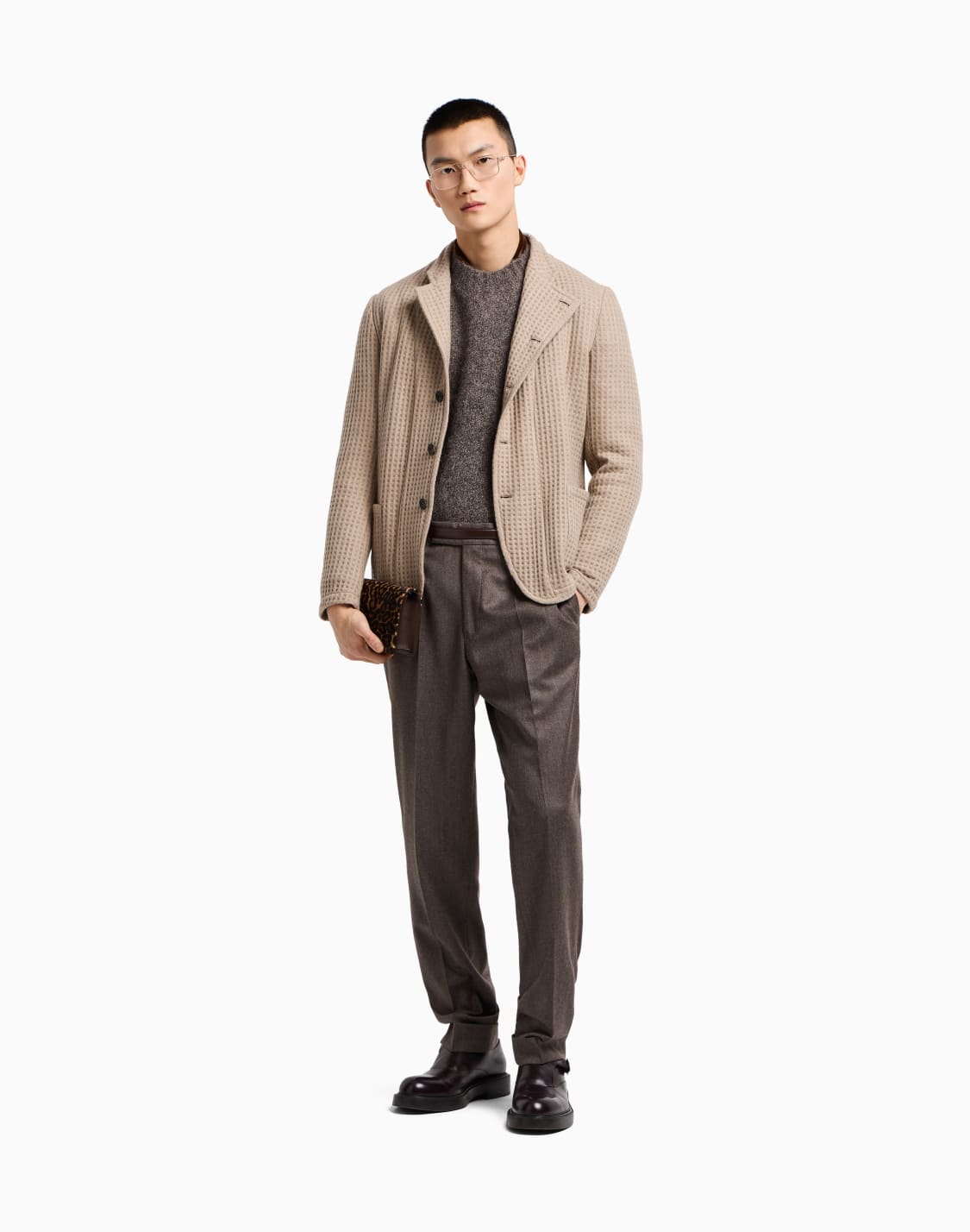 giacca-collo-guru-con-allacciatura-decentrata-in-puro-cashmere-motivo-3d-beige--emporio-armani