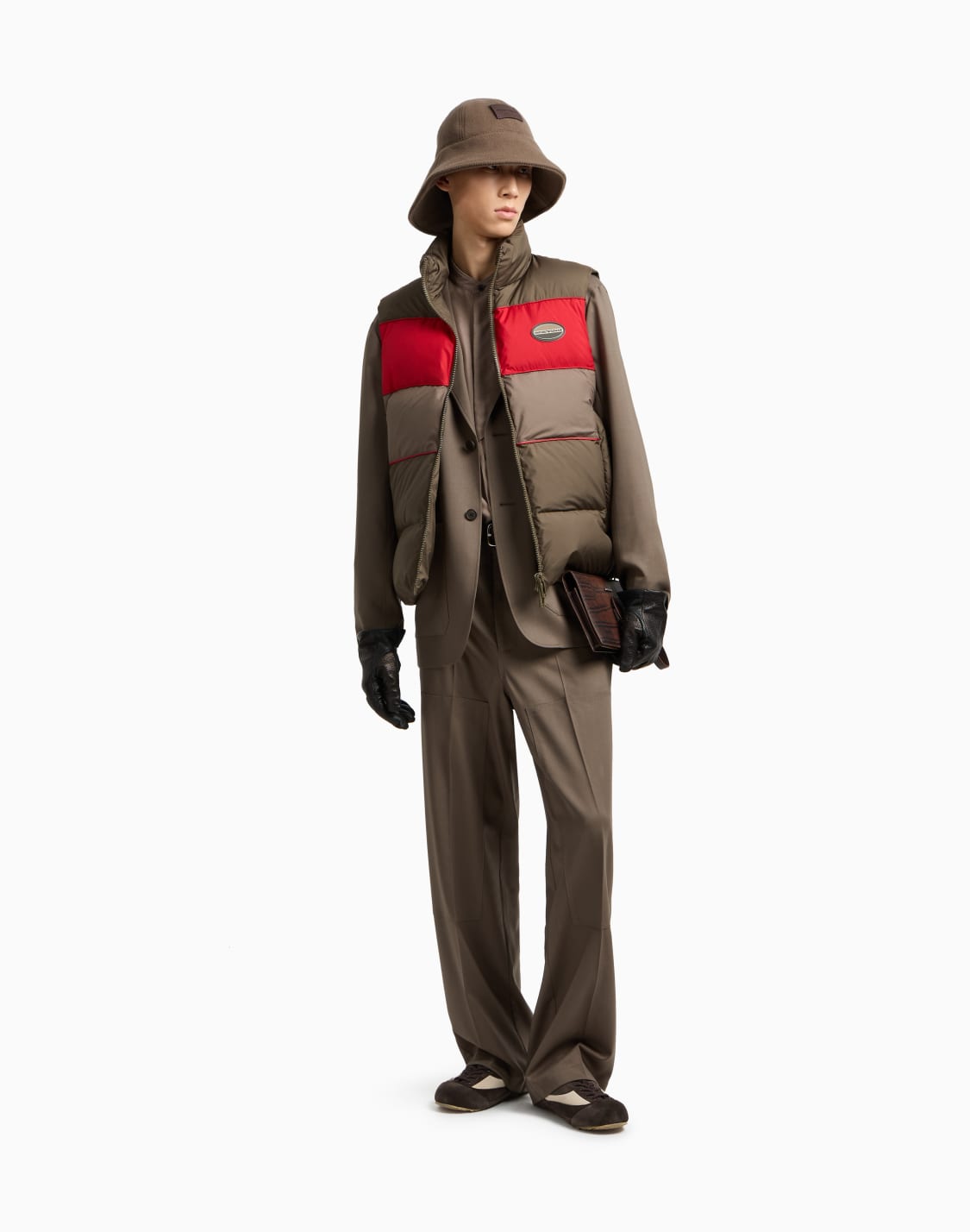 blazer-simple-boutonnage-en-serg-de-laine-vierge-beige--emporio-armani