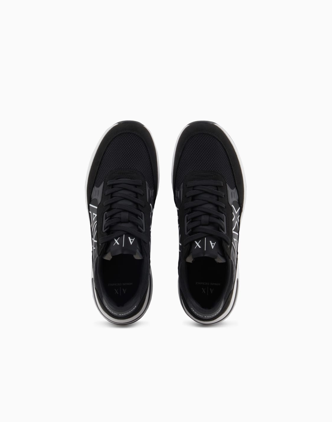 baskets-semelle-haute-et-logo-noir--armani-exchange