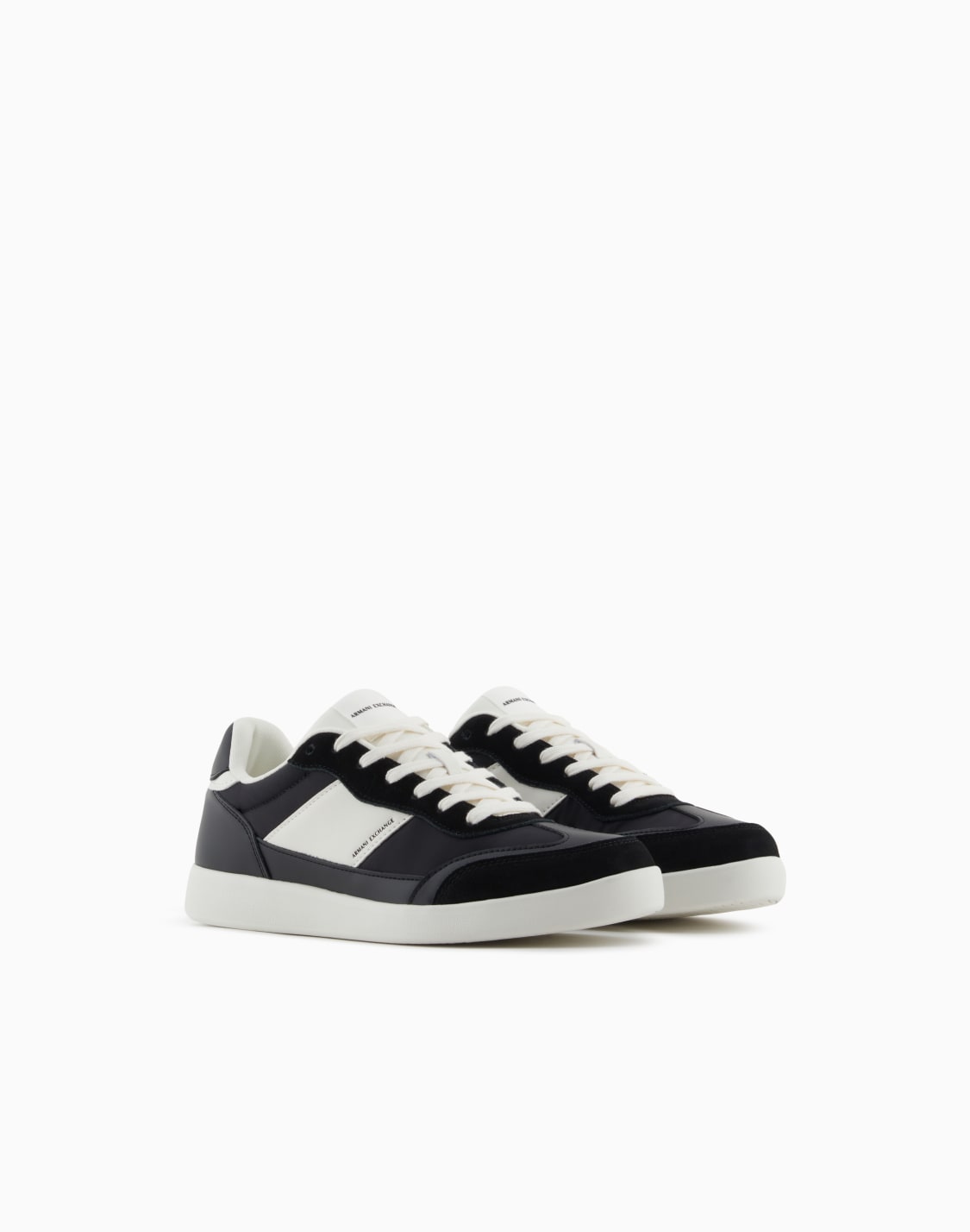 baskets-avec-bande-latrale-contrastante-noir--armani-exchange