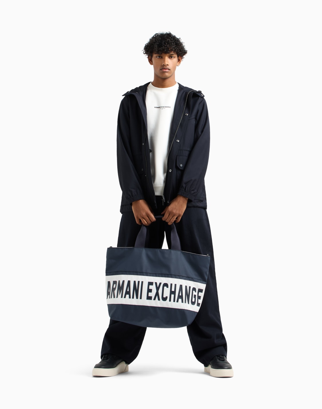 chaqueta-de-campo-en-tejido-fluido-con-bolsillos-y-capucha-azul-marino--armani-exchange