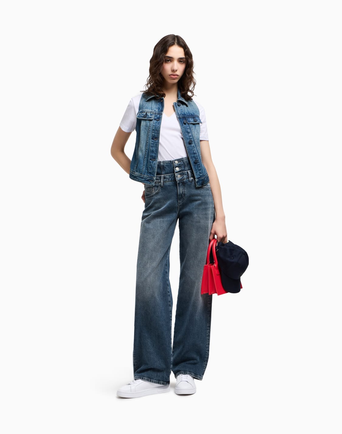 regular-fit-t-shirt-with-v-neck-white--armani-exchange