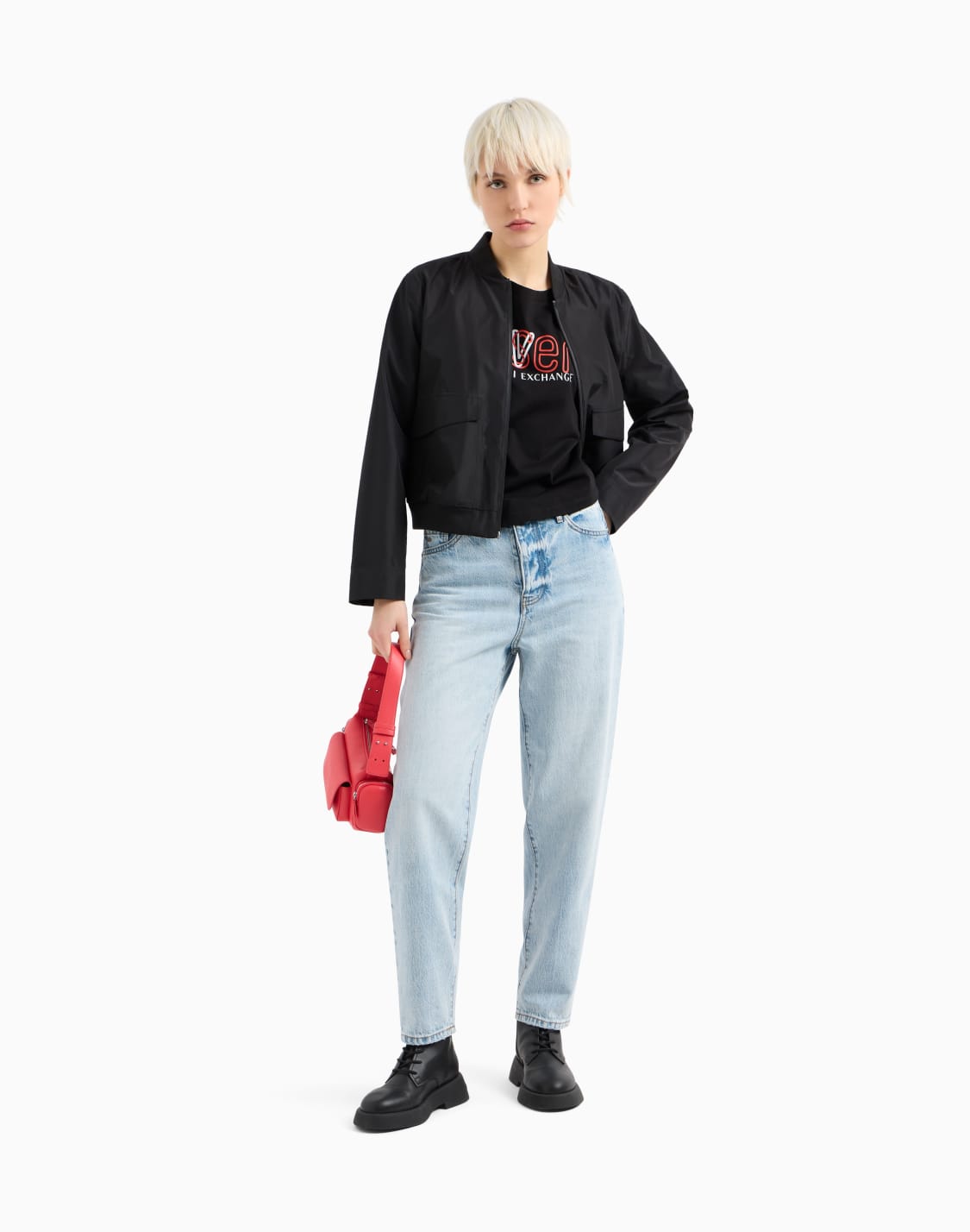 cropped-lover-t-shirt-black--armani-exchange