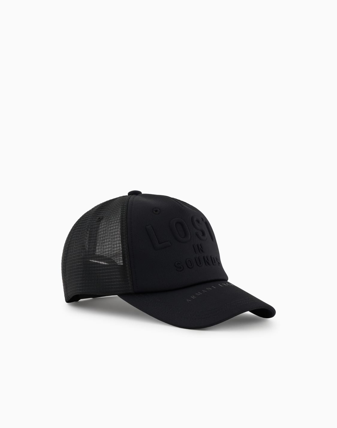 sombrero-con-inserto-de-malla-negro--armani-exchange