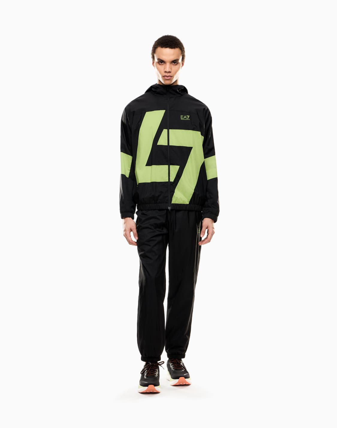 dynamic-athlete-tracksuit-in-ventus7-technical-fabric-black--ea7