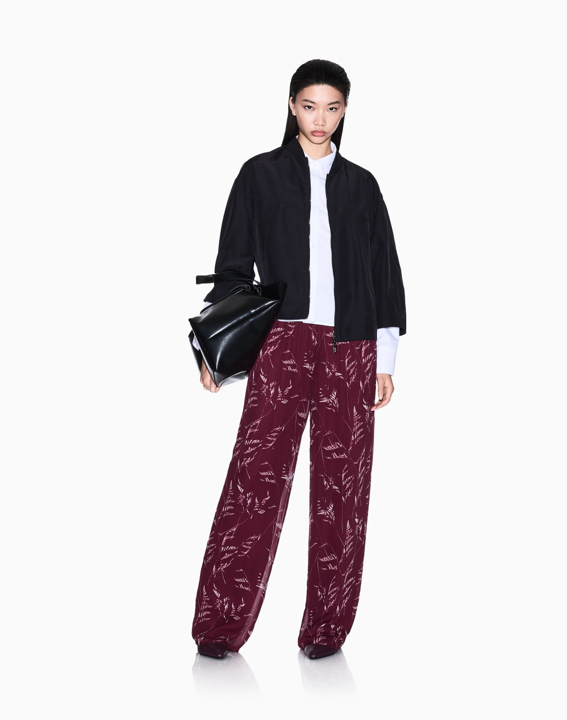pleated-trousers-in-chiffon-foliage-patterned--armani-exchange