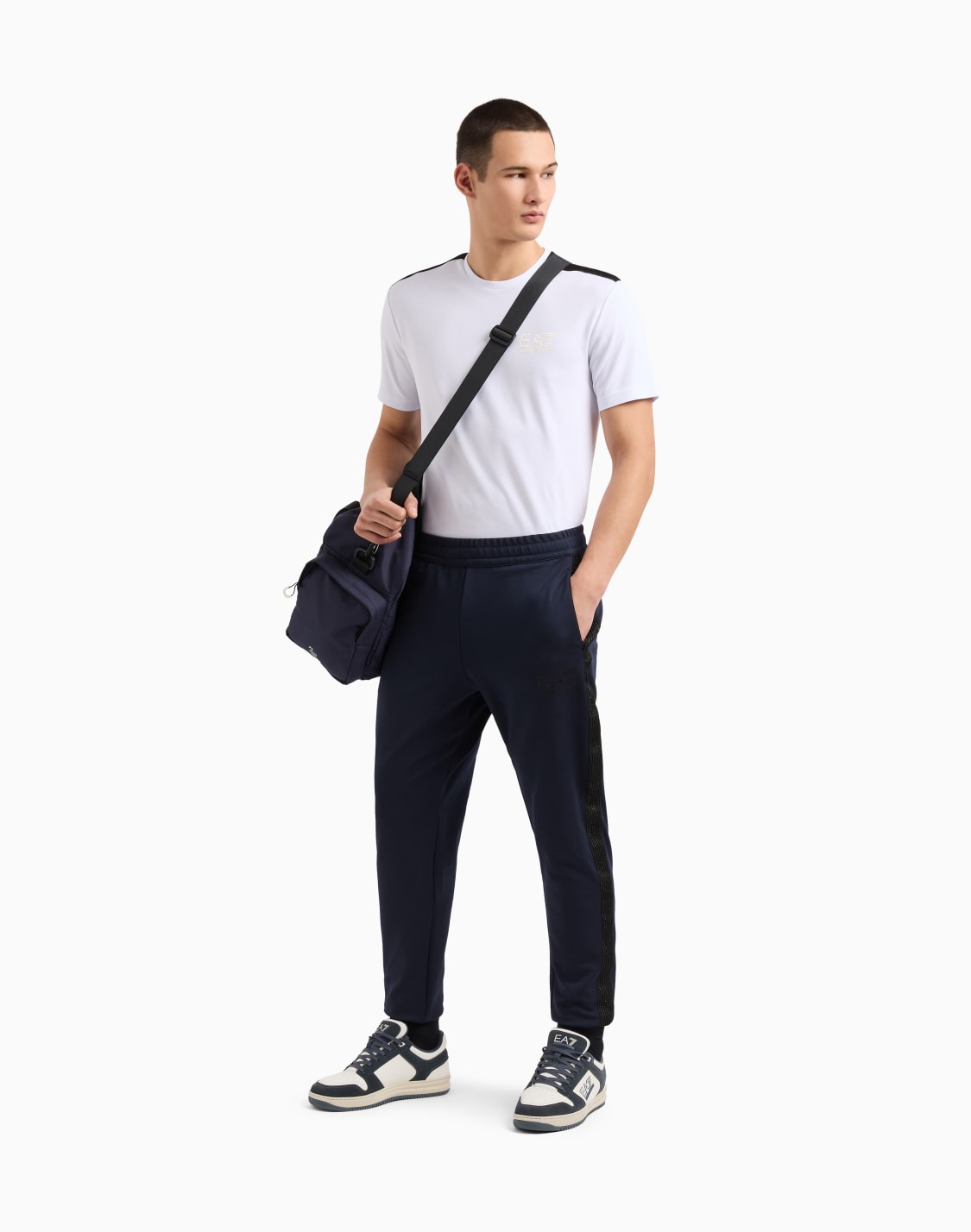 gold-label-stretch-technical-twill-trousers-navy-blue--ea7