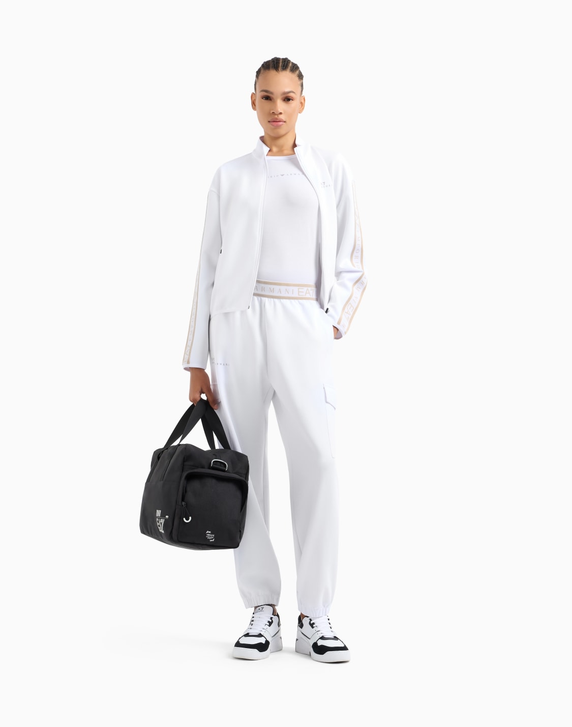 dynamic-athlete-crew-neck-t-shirt-in-natural-ventus7-technical-fabric-white--ea7