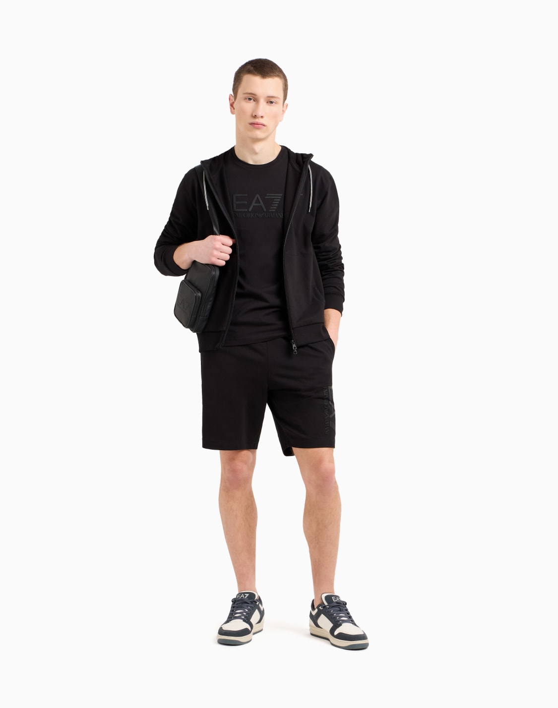 visibility-stretch-cotton-long-sleeved-t-shirt-black--ea7