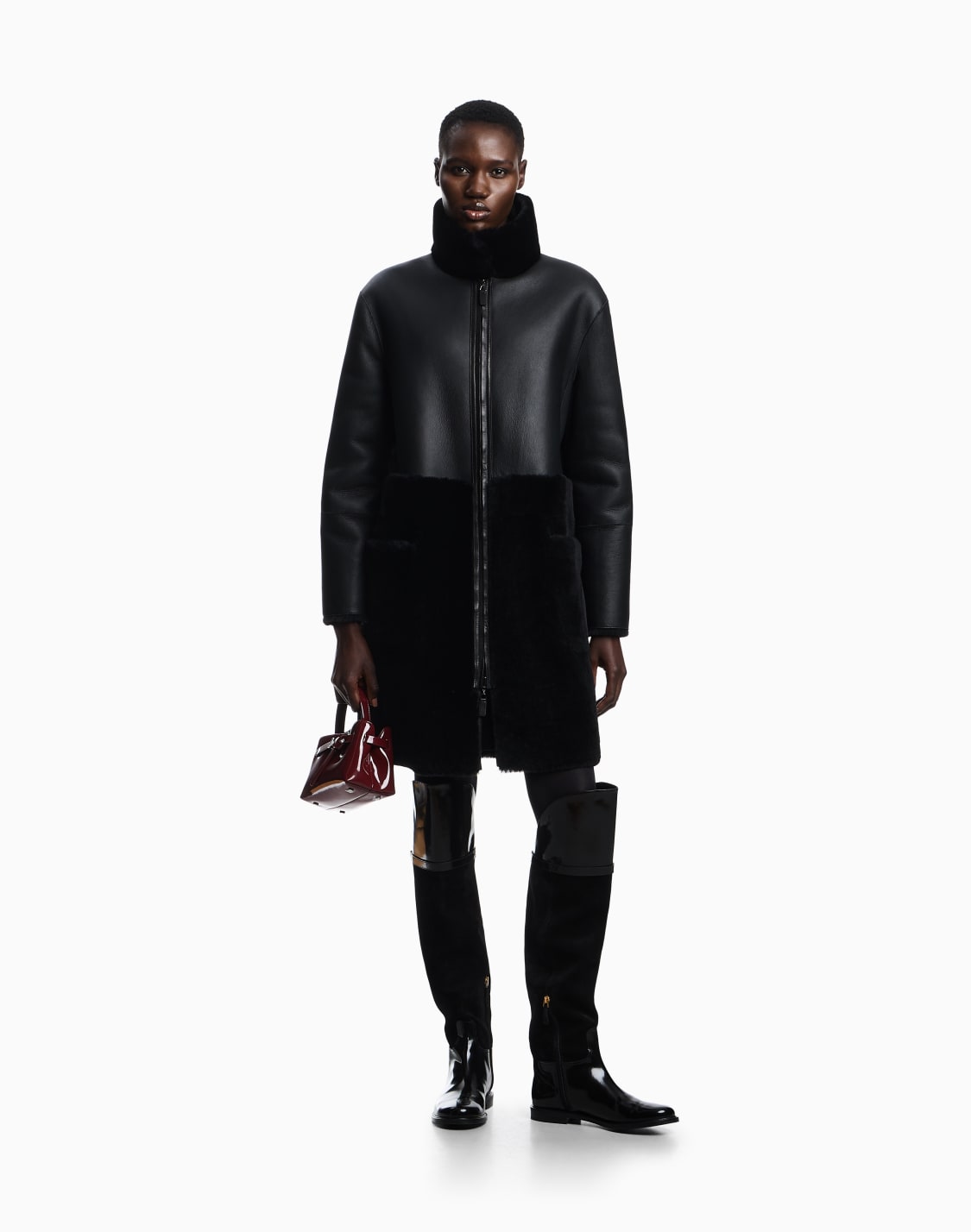 manteau-rversible-en-peau-dagneau-mrinos-espagnol-asv-noir--emporio-armani