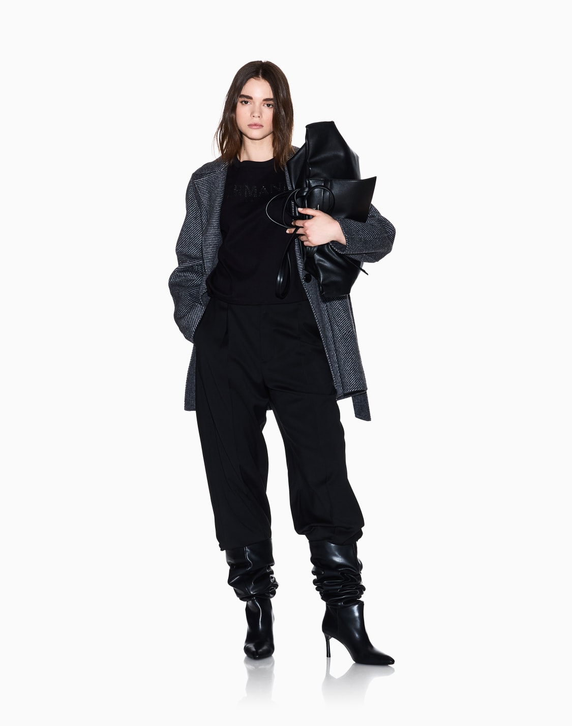 axロゴ-クロップド-半袖クルネックtシャツ-ブラック--armani-exchange
