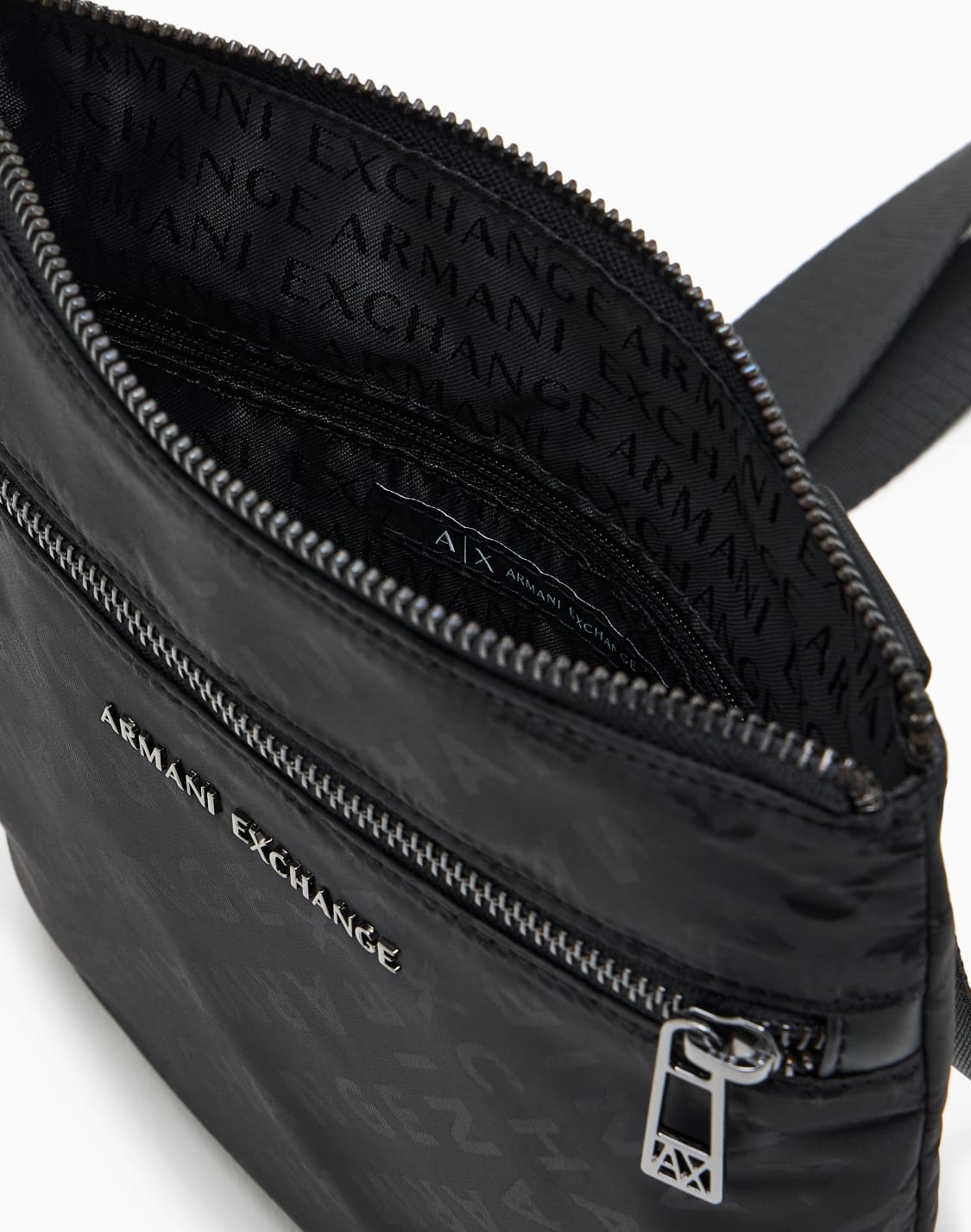 Shoulder bag with external pocket