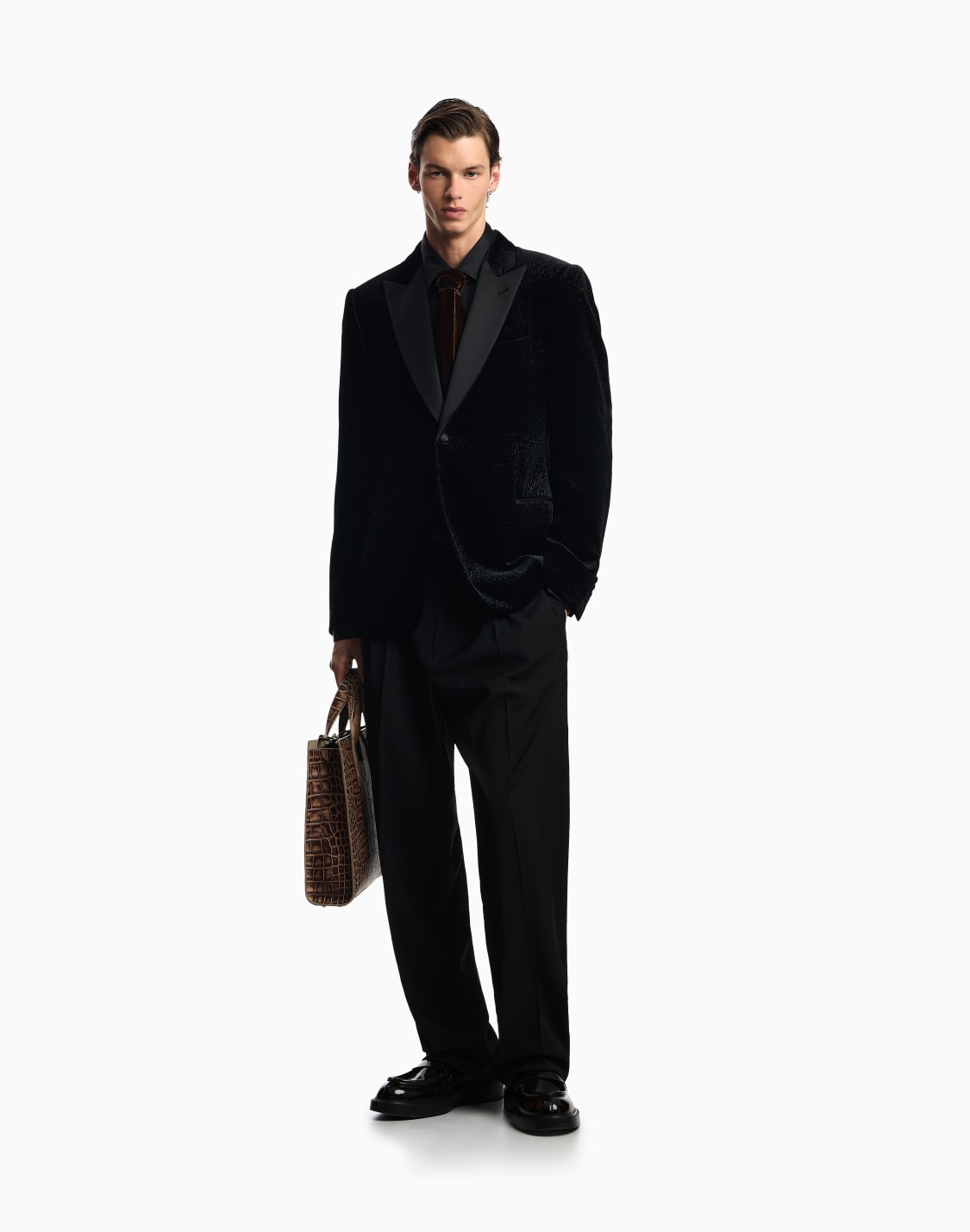veste-de-smoking-en-velours-avec-motif-imprim-all-over-noir--emporio-armani