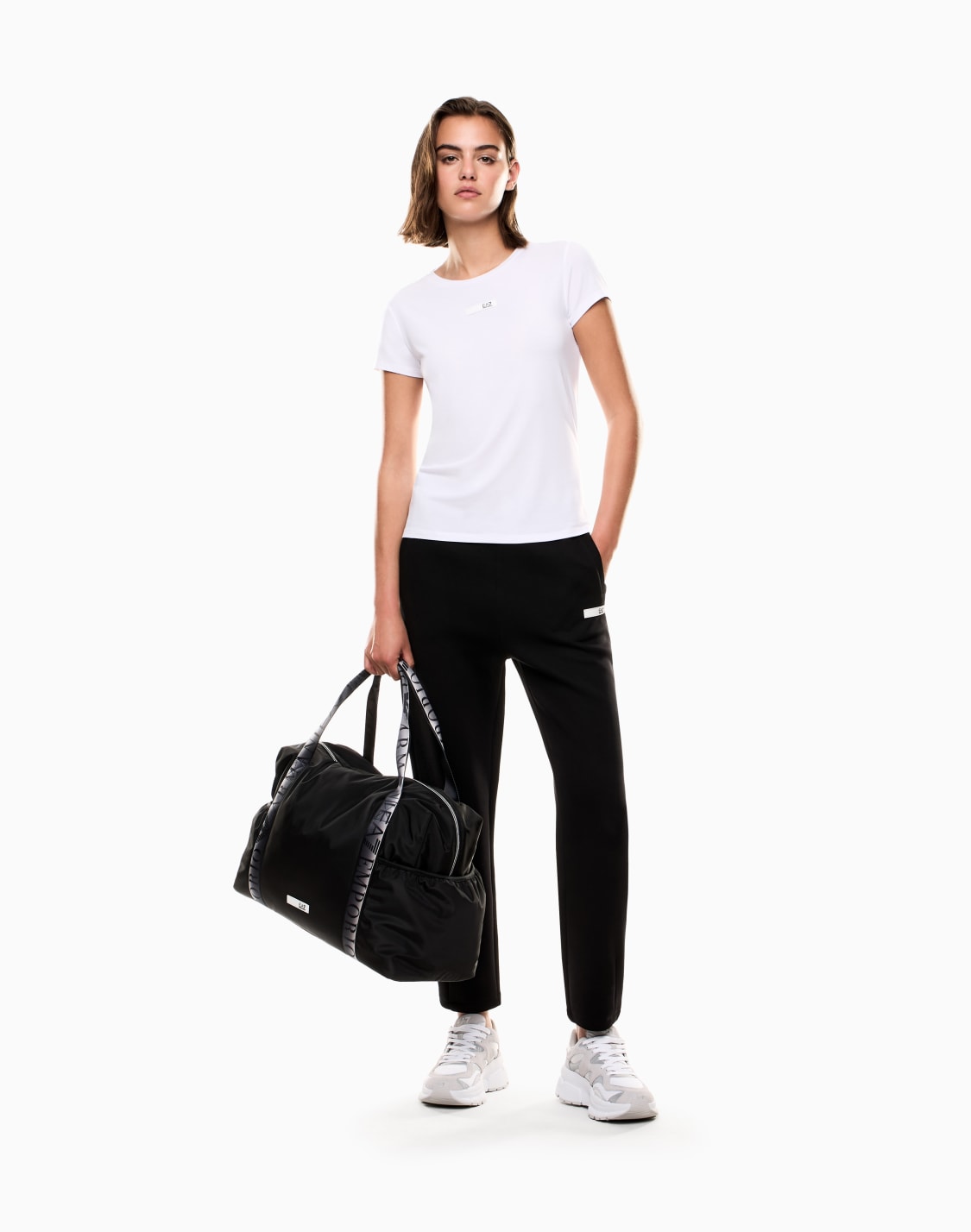 dynamic-athlete-crew-neck-t-shirt-in-natural-ventus7-technical-fabric-white--ea7