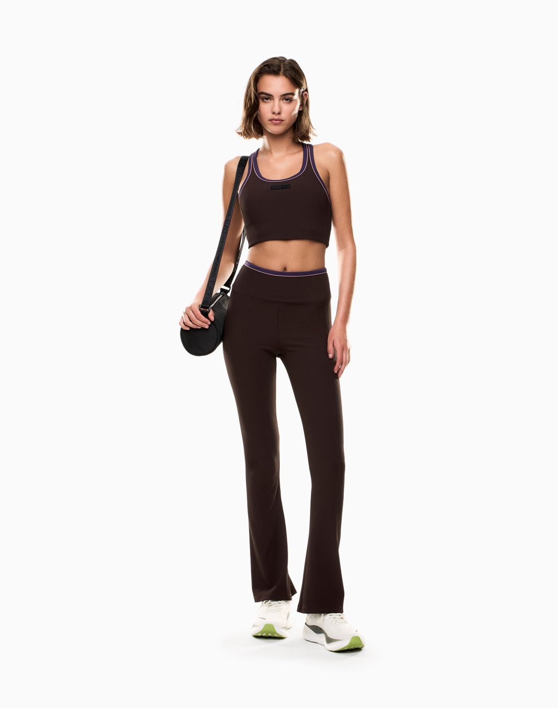 dynamic-athlete-sports-bra-in-vigor7-technical-fabric-brown--ea7