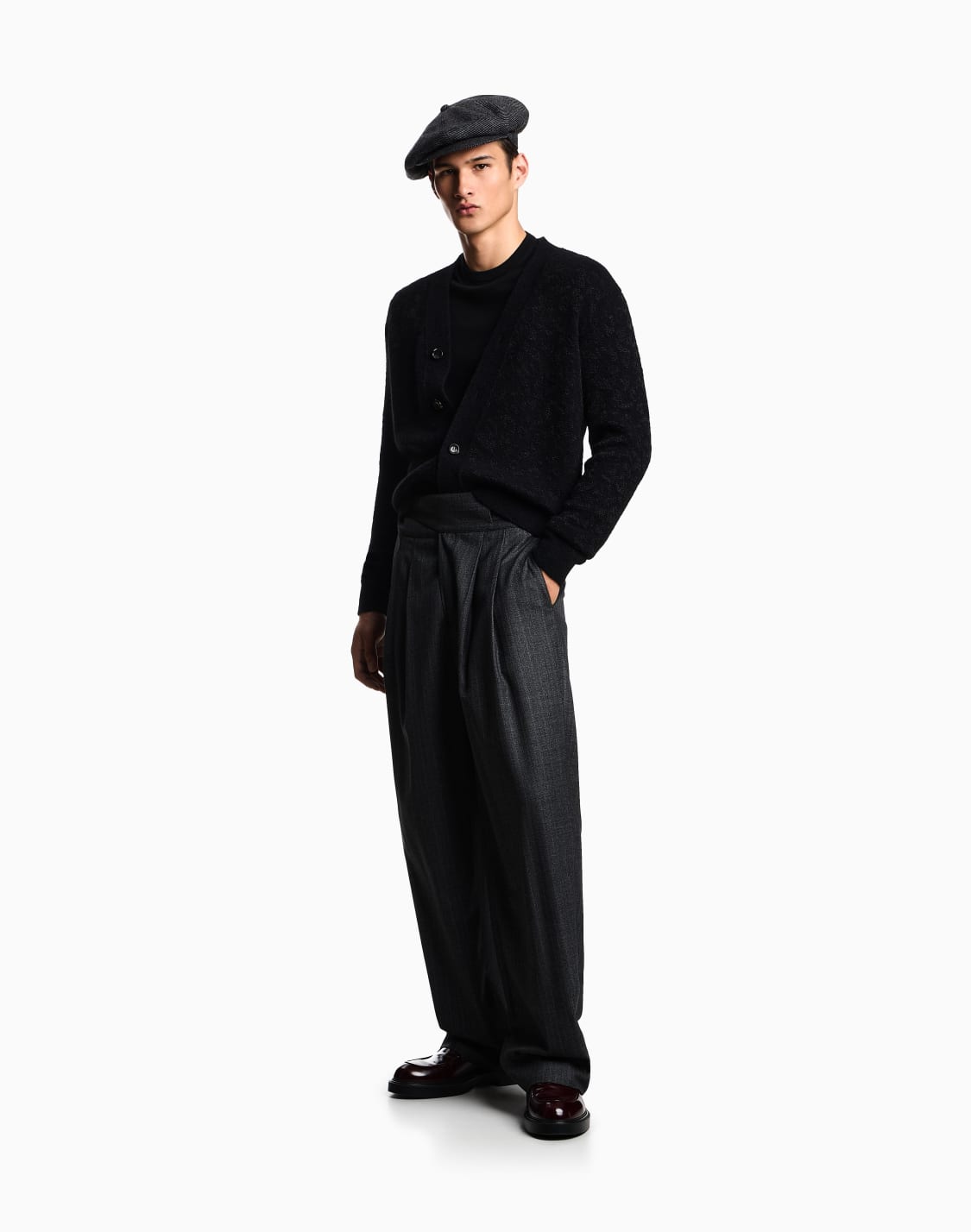 short-sleeved-jumper-in-a-seamless-plain-knit-virgin-wool-black--emporio-armani