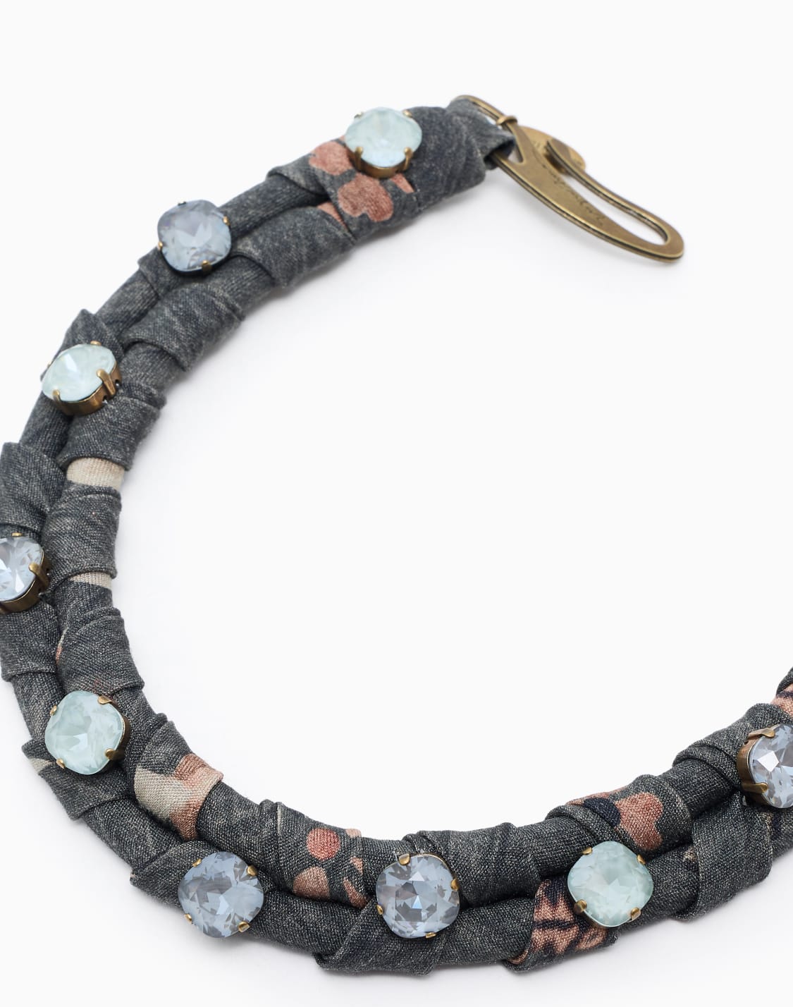 embellished-fabric-wrapped-necklace-vert--giorgio-armani