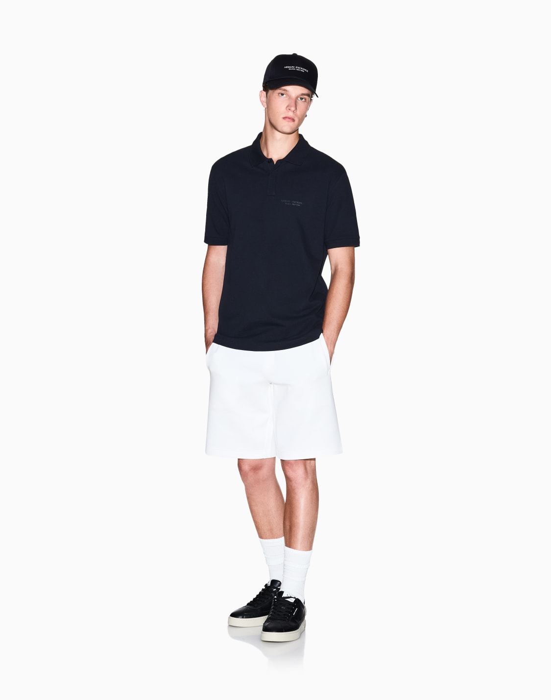 axロゴ-スウェットハフパンツ-ホワイト--armani-exchange
