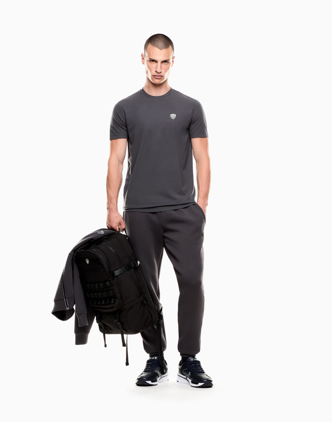 t-shirt-girocollo-premium-shield-in-misto-viscosa-grigio--ea7