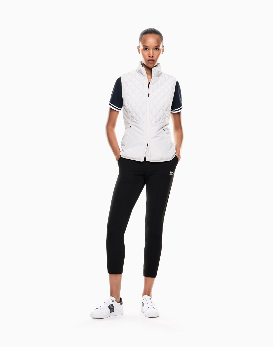 golf-pro-gilet-in-ventus7-technical-fabric-light-blue--ea7