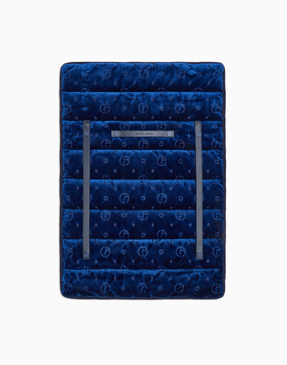 tapis-de-voyage-poldo-x-giorgio-armani-en-velours-jacquard-monogramme-bleu--giorgio-armani