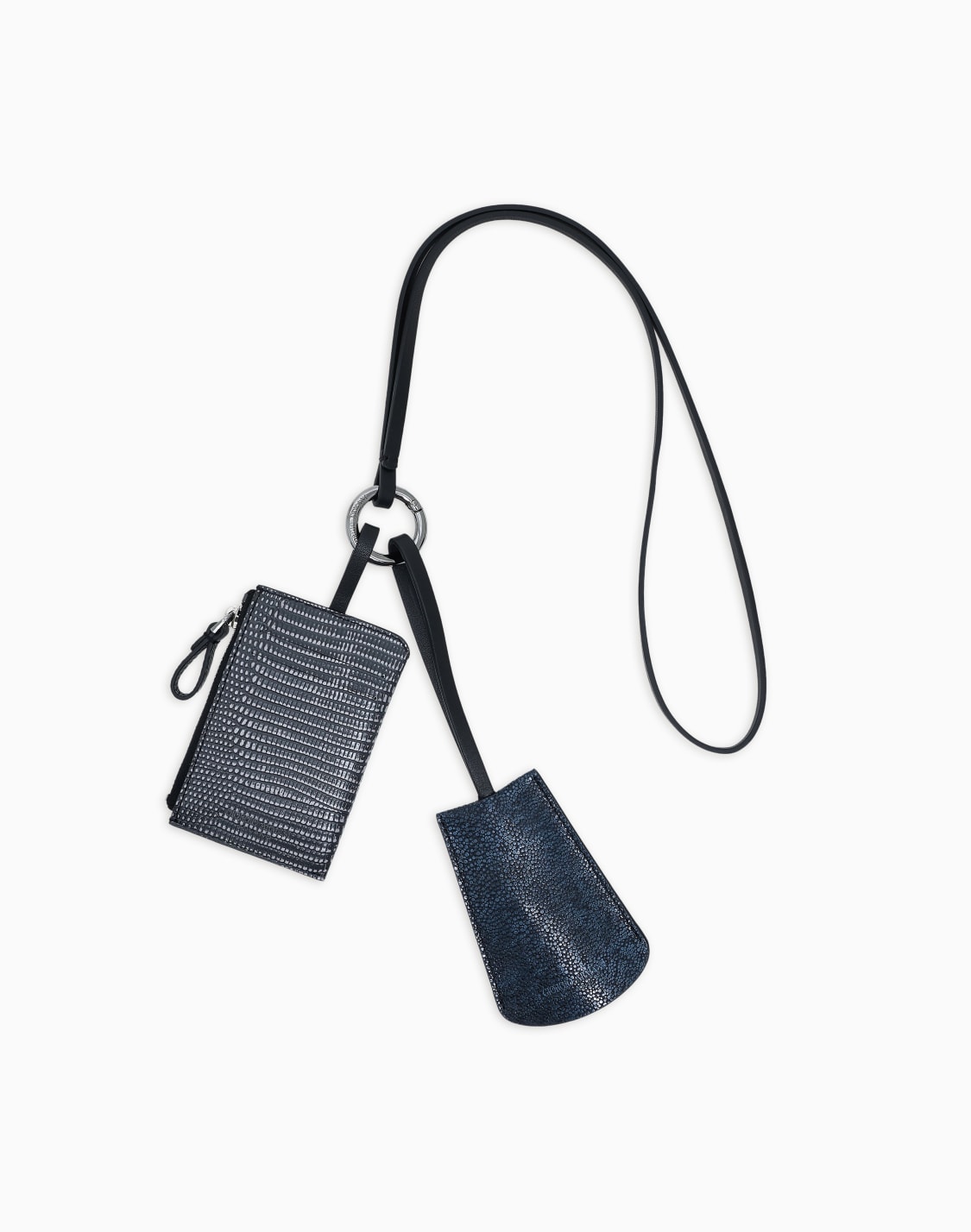 llaveros-de-piel-azul--giorgio-armani
