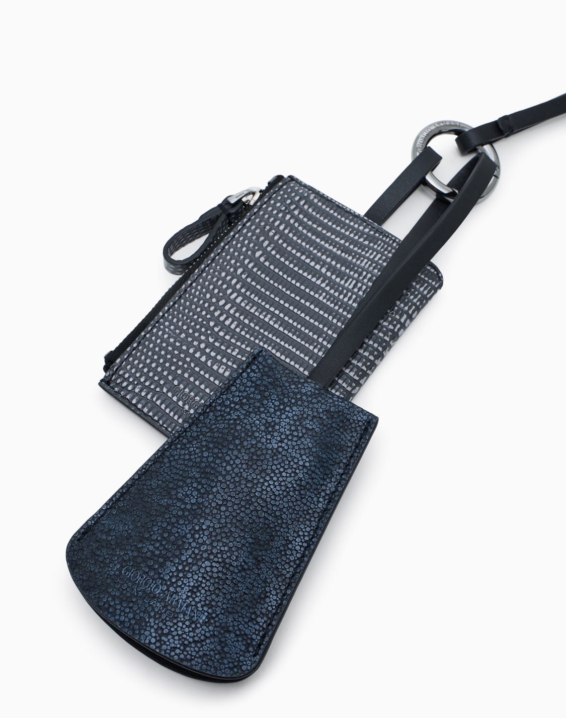 llaveros-de-piel-azul--giorgio-armani