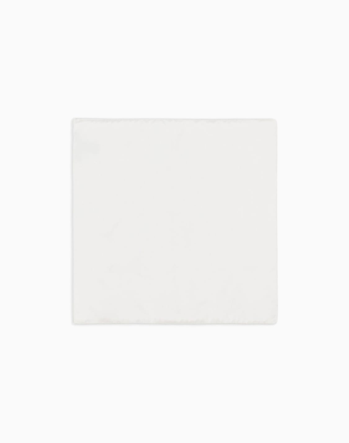 pochette-de-costume-en-soie-blanc--giorgio-armani
