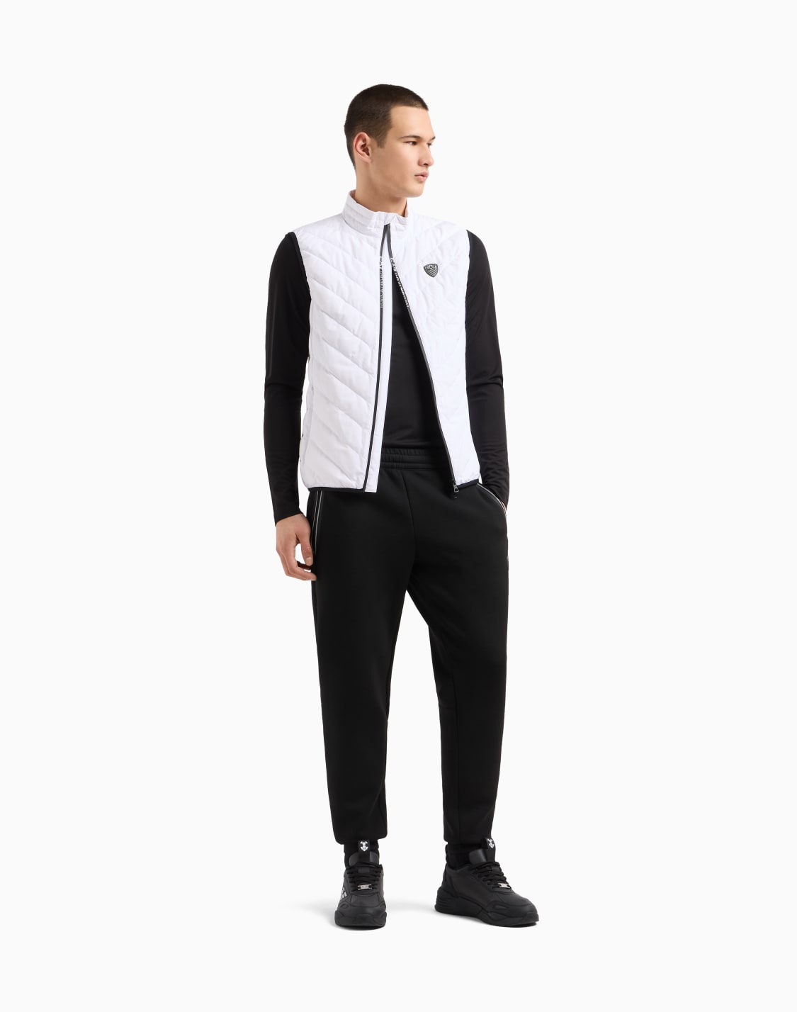 packable-technical-fabric-padded-gilet-white--ea7