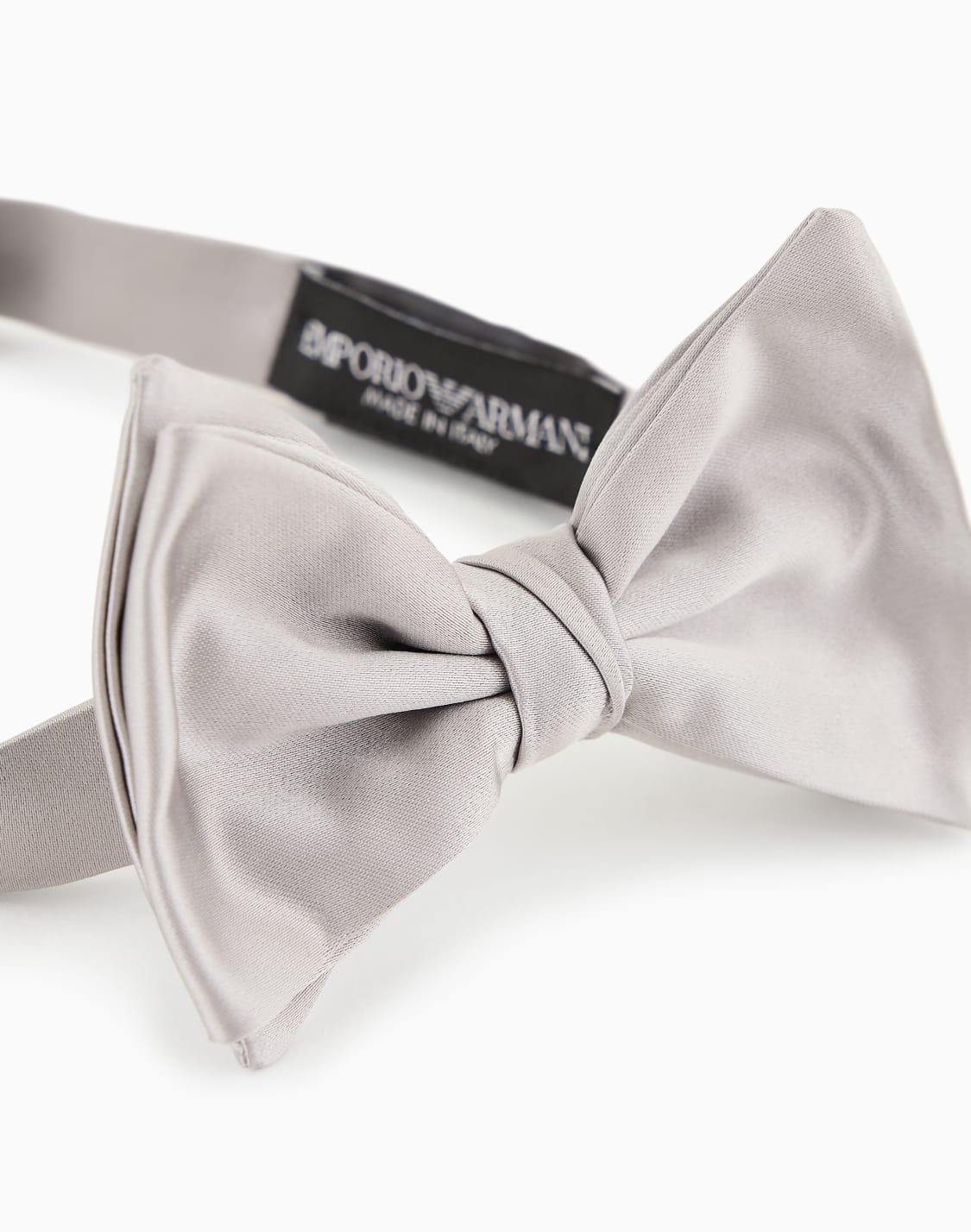 knotted-bow-tie-in-micro-textured-pure-silk-silver--emporio-armani