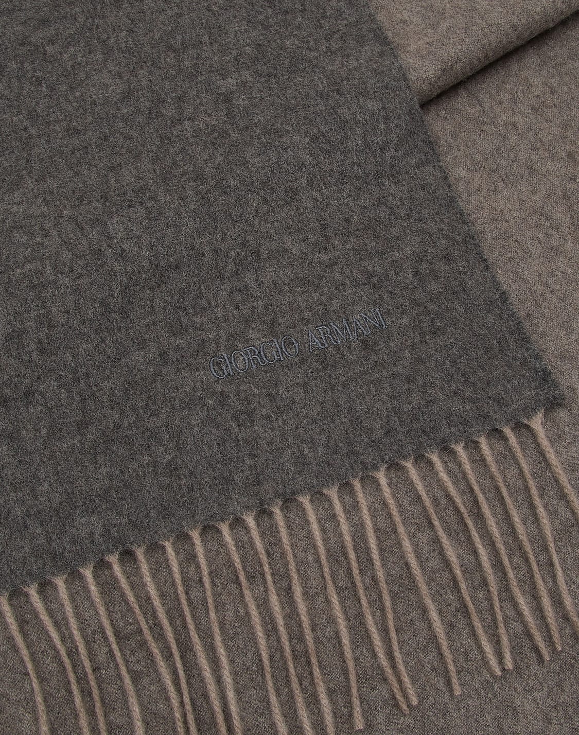 cashmere-scarf-with-embroidered-logo-grey--giorgio-armani