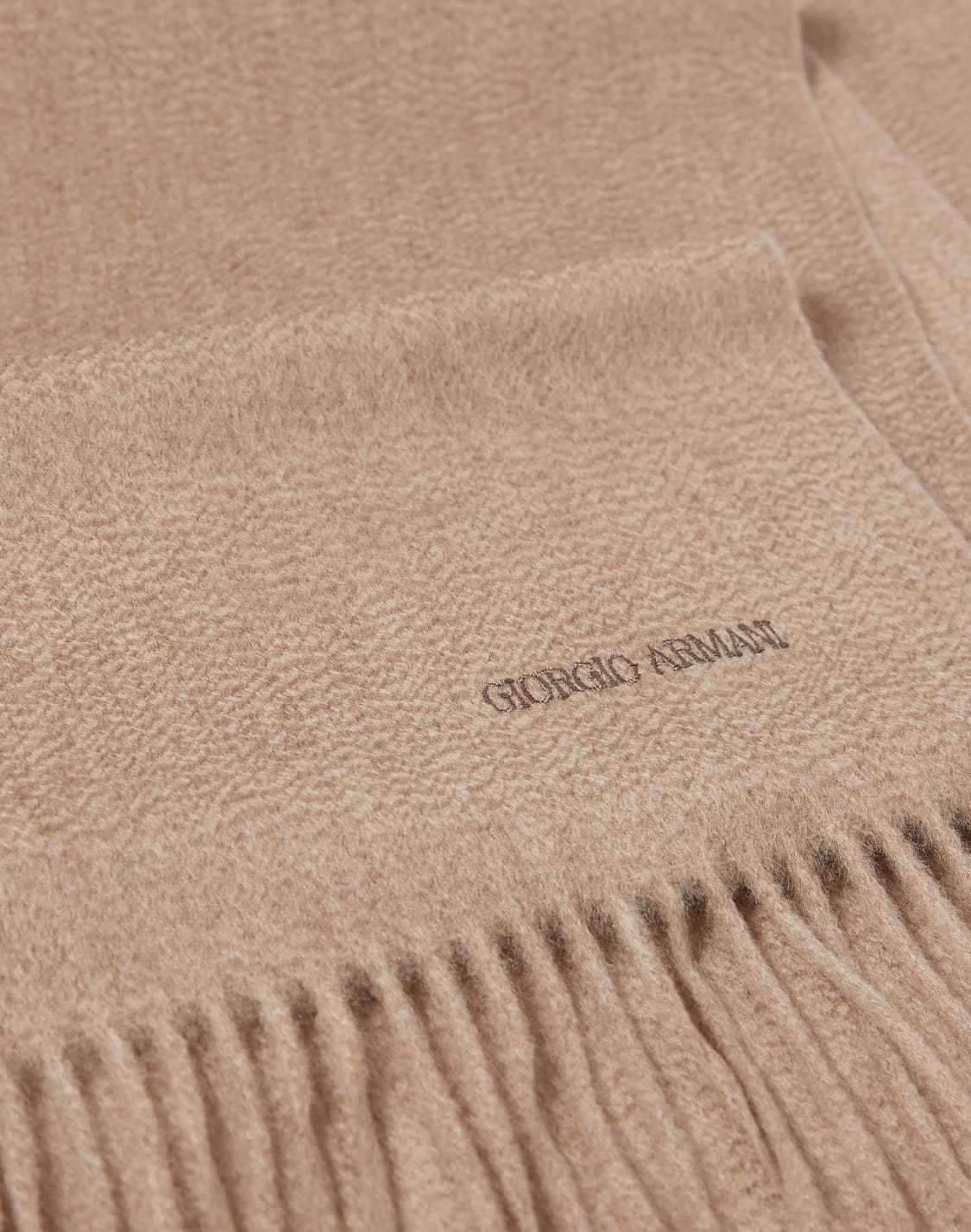 cashmere-stole-with-fringing-beige--giorgio-armani