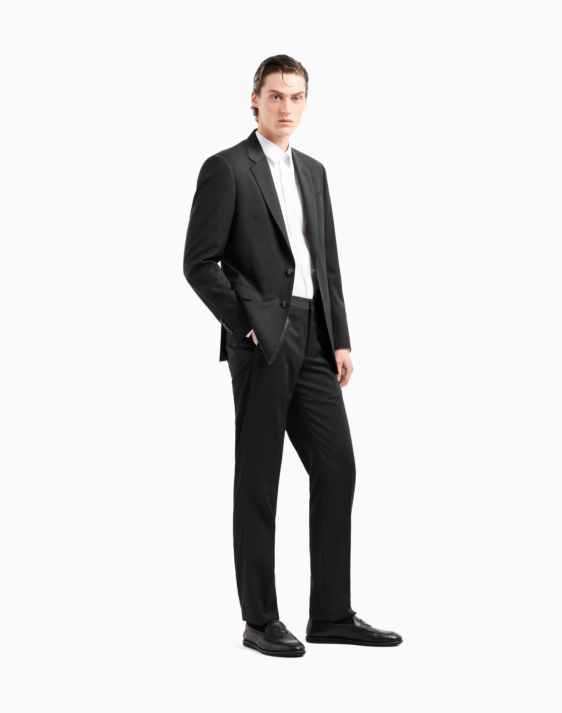 single-breasted-water-repellent-wool-suit-from-the-soft-line-black--giorgio-armani
