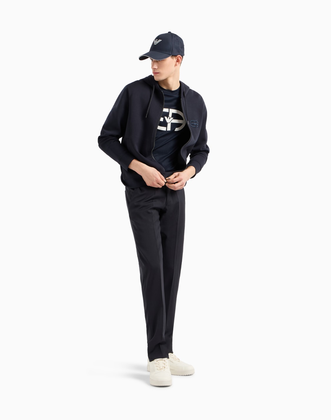 camiseta-en-punto-de-mezcla-de-lyocell-con-maxilogotipo-ea-azul-marino--emporio-armani