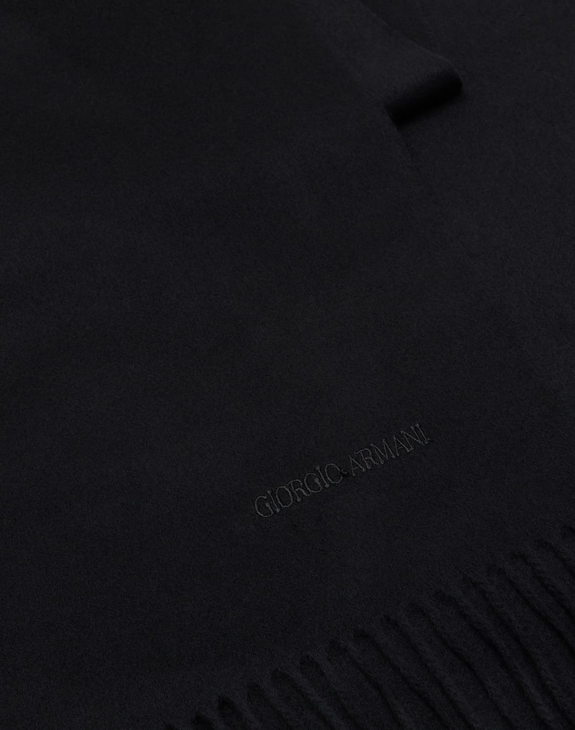 cashmere-scarf-with-embroidered-logo-black--giorgio-armani