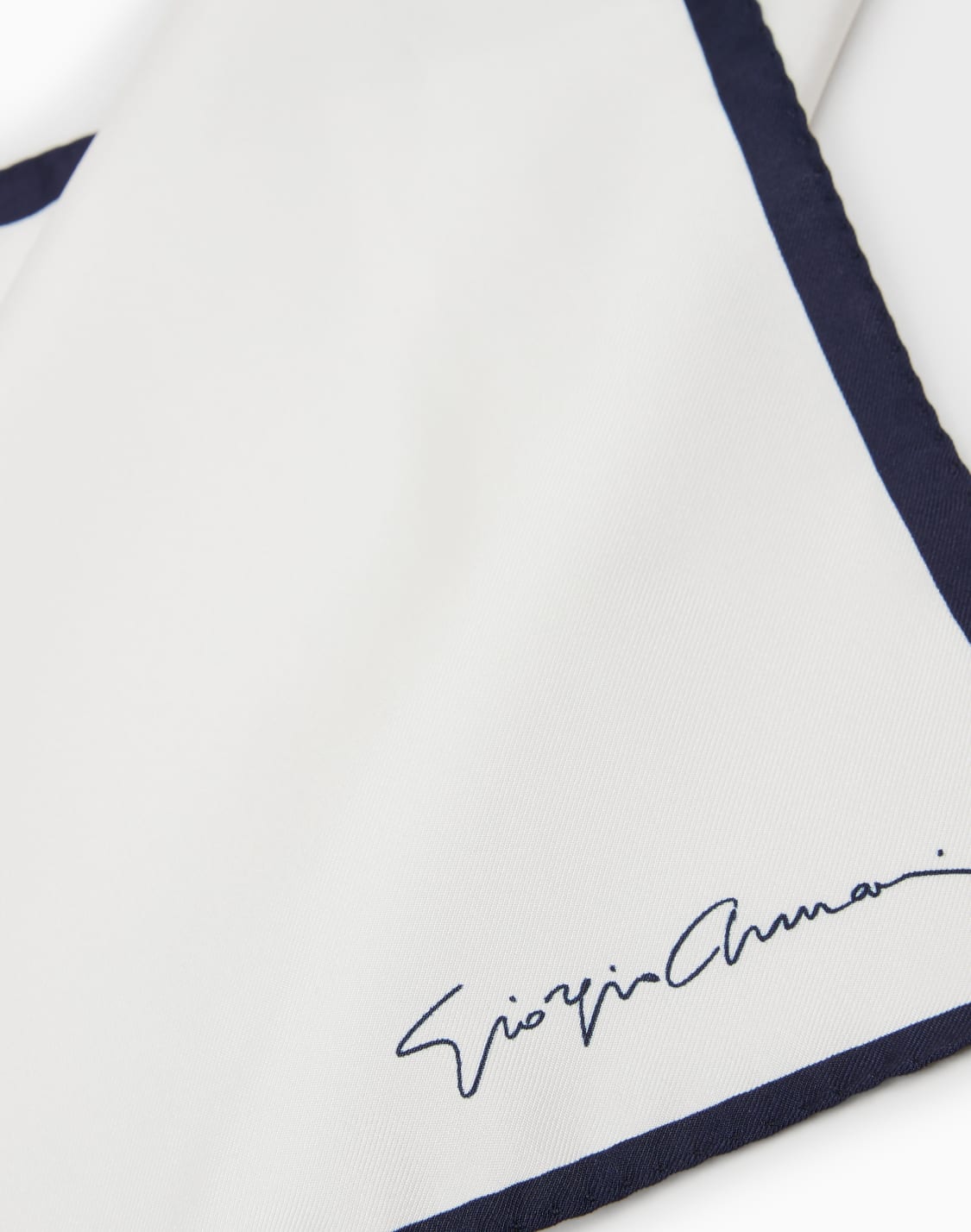 silk-pocket-square-with-logo-white--giorgio-armani