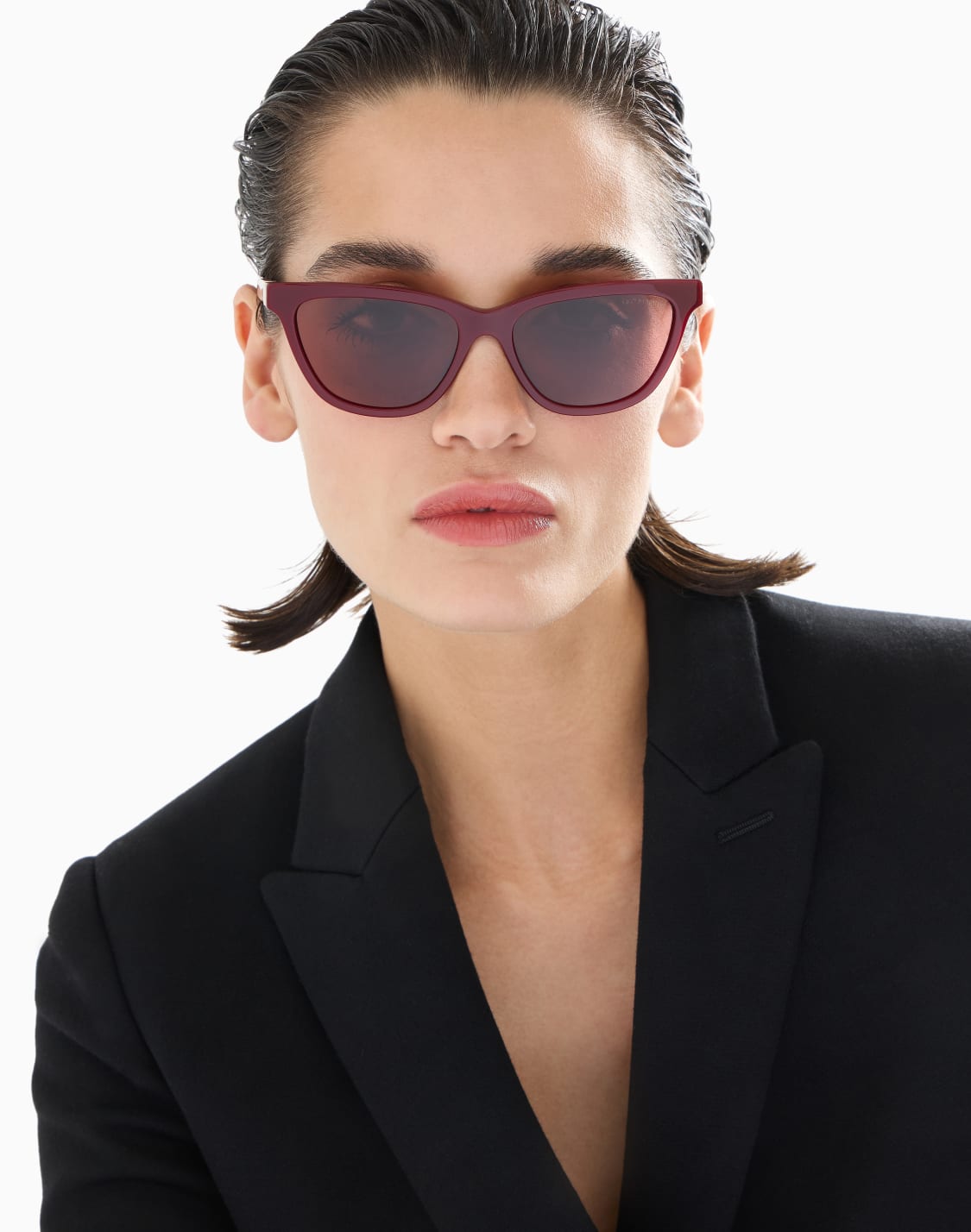 gafas-de-sol-modelo-ojo-de-gato-para-mujer-burdeos--giorgio-armani