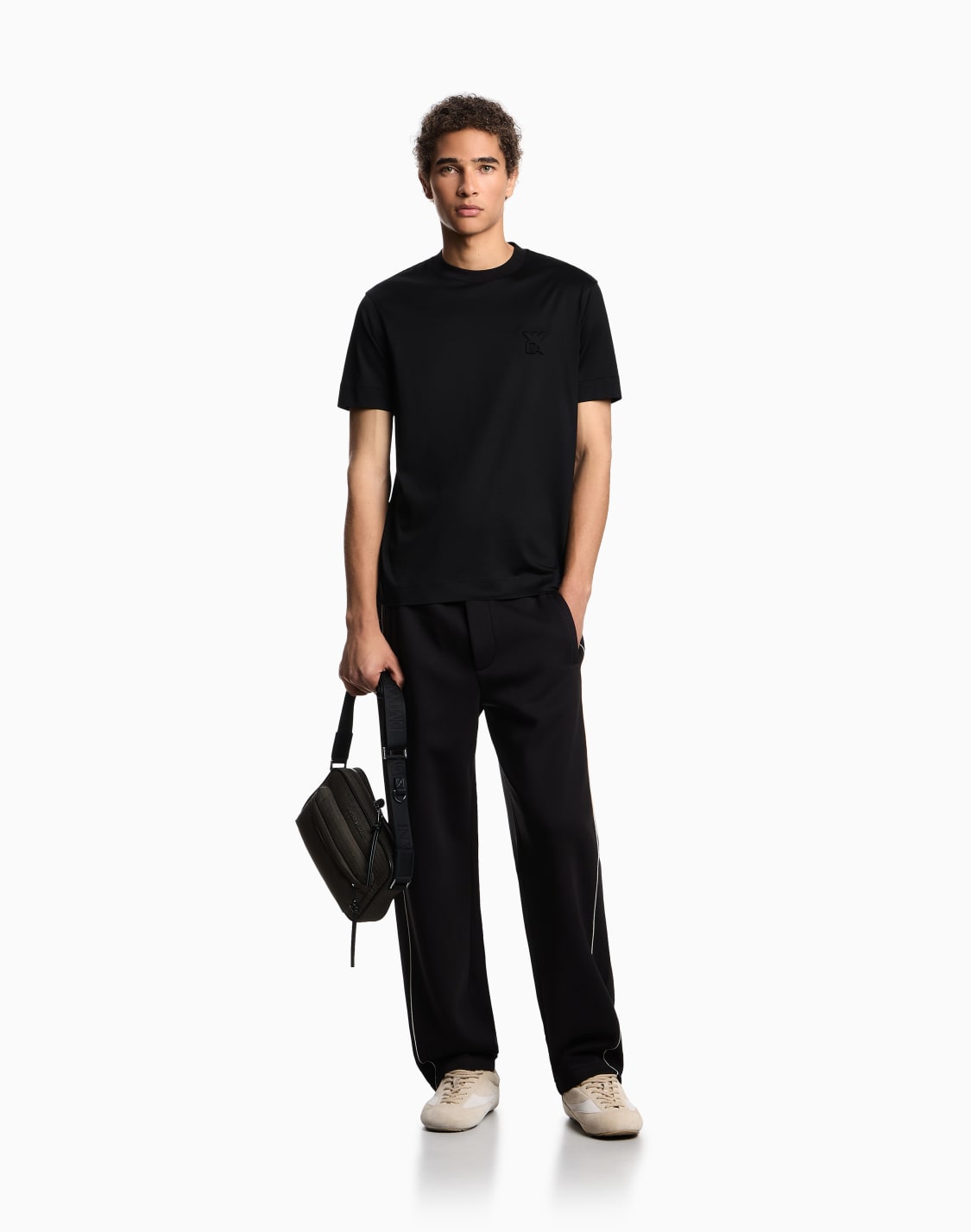 t-shirt-en-jersey-mlange-lyocell-avec-logo-bomb-asv-noir--emporio-armani